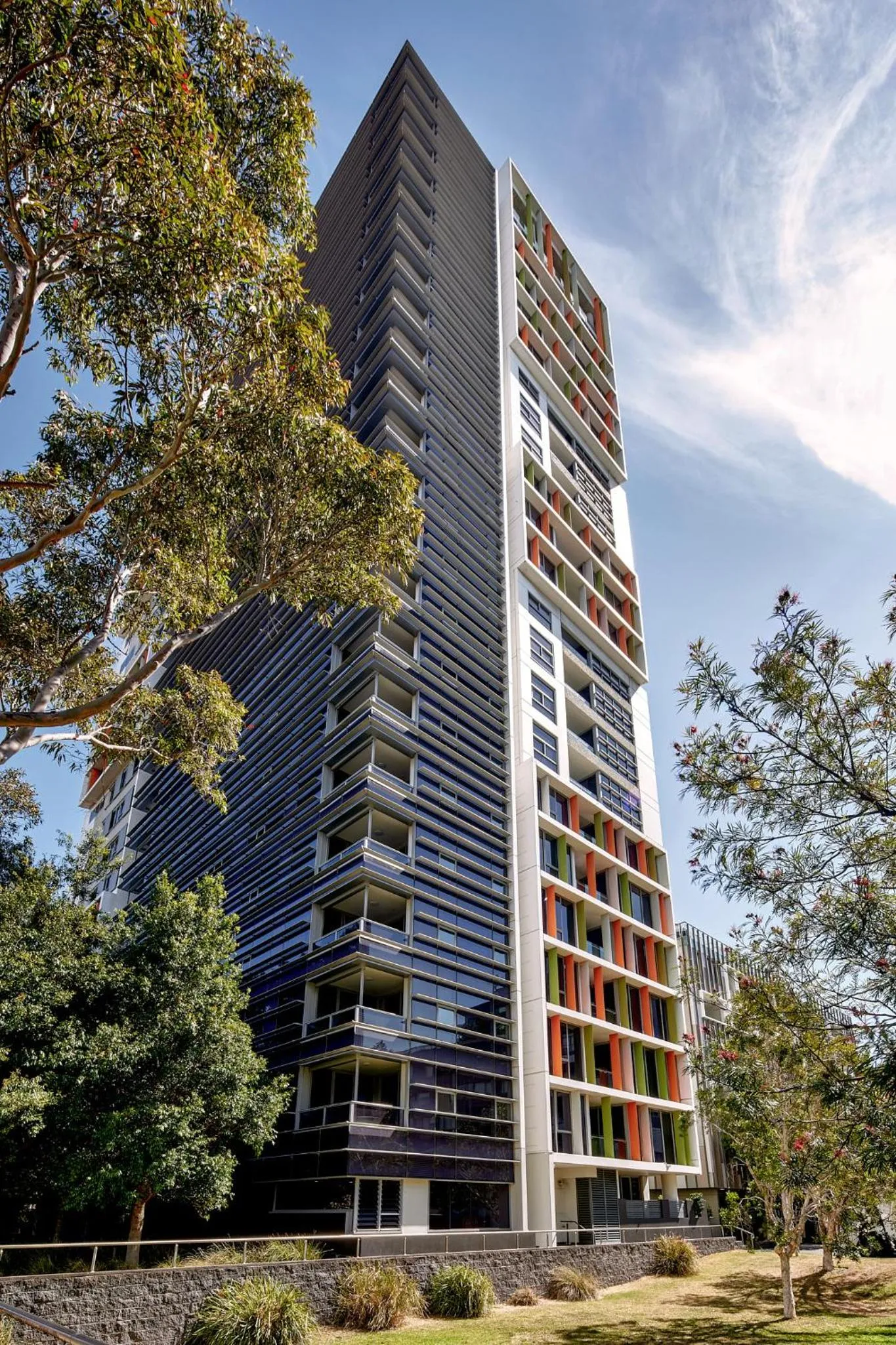 Property building in Meriton Suites Zetland