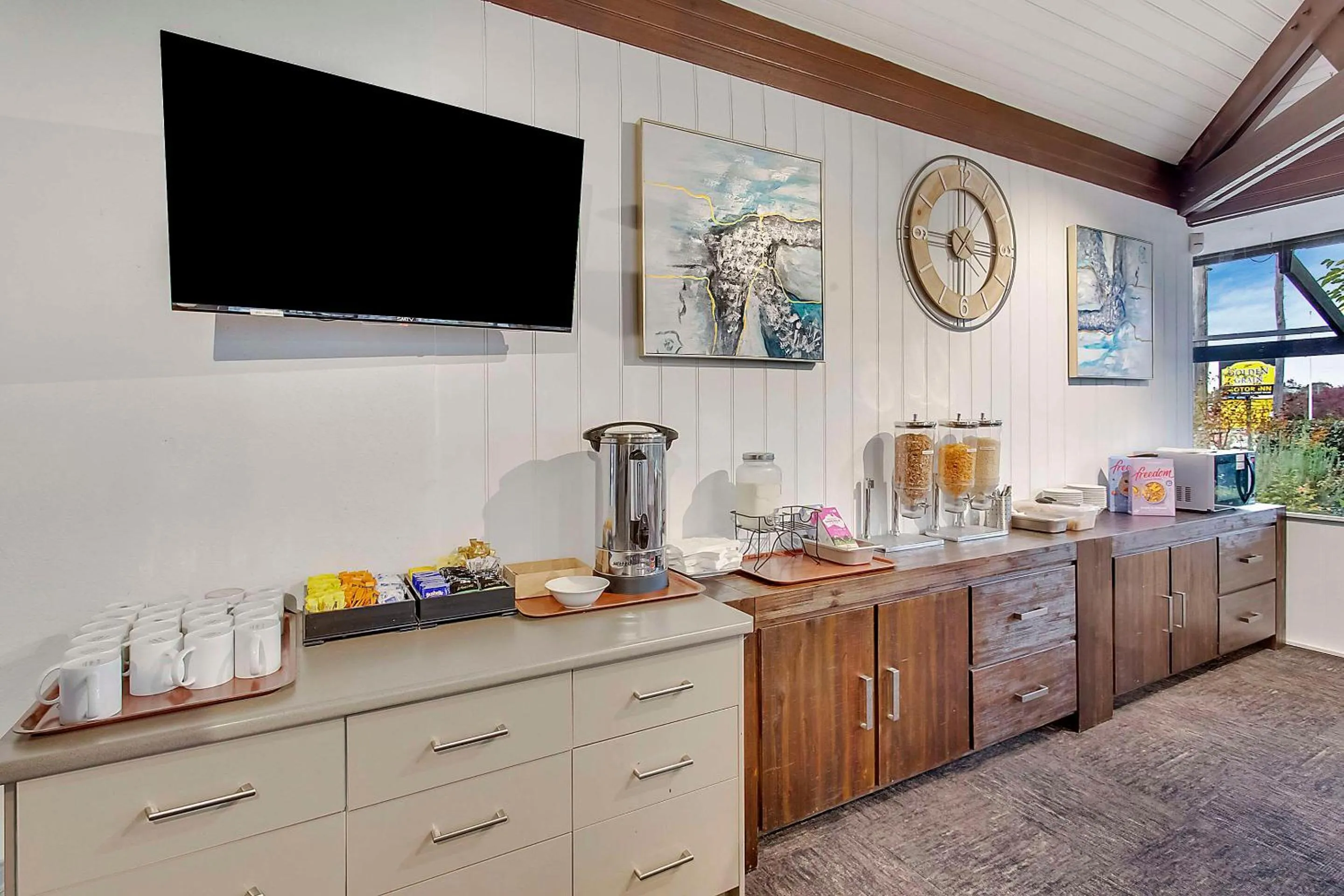 Breakfast in Econo Lodge Gateway Tamworth