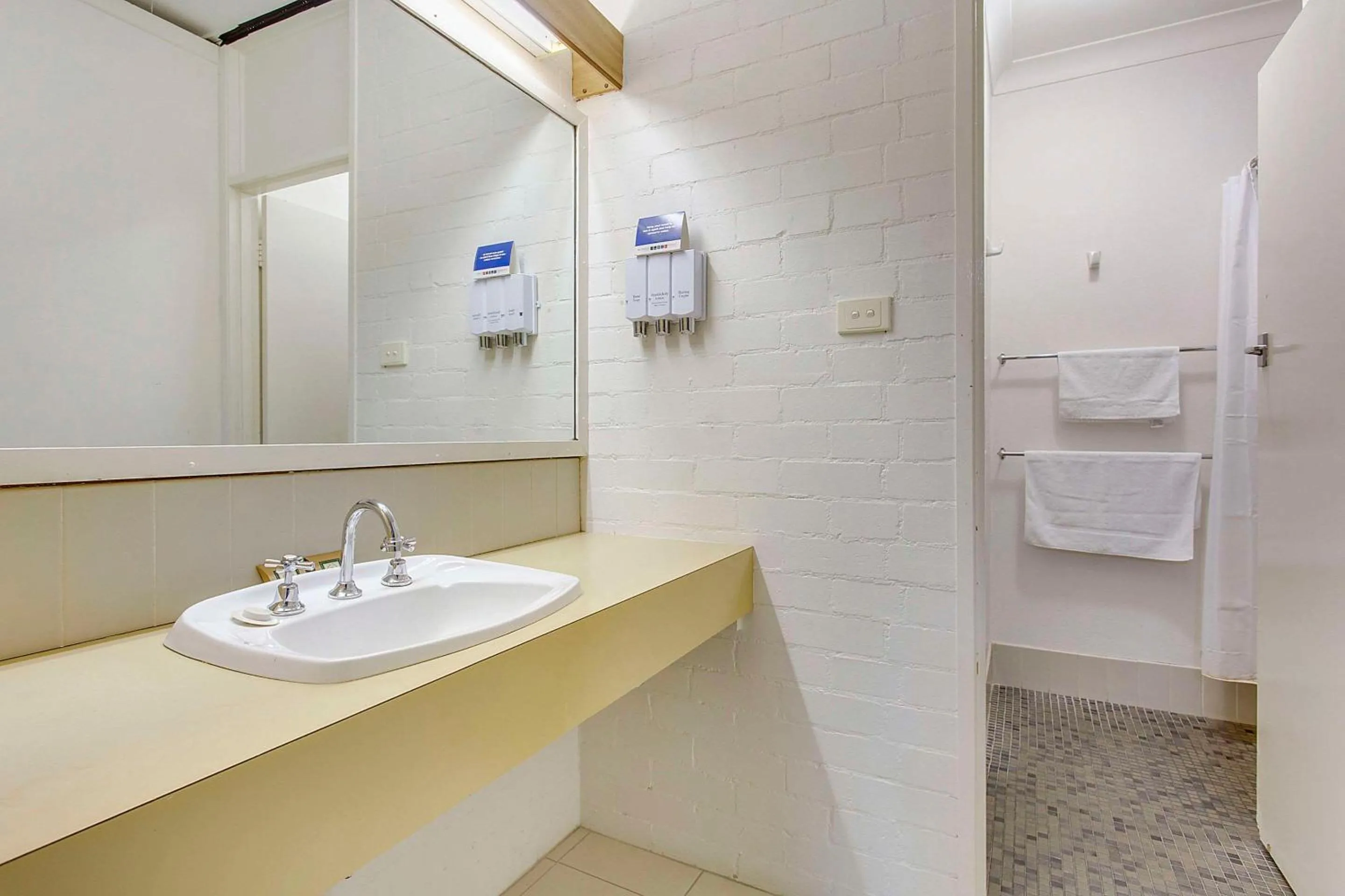 Bedroom in Econo Lodge Gateway Tamworth