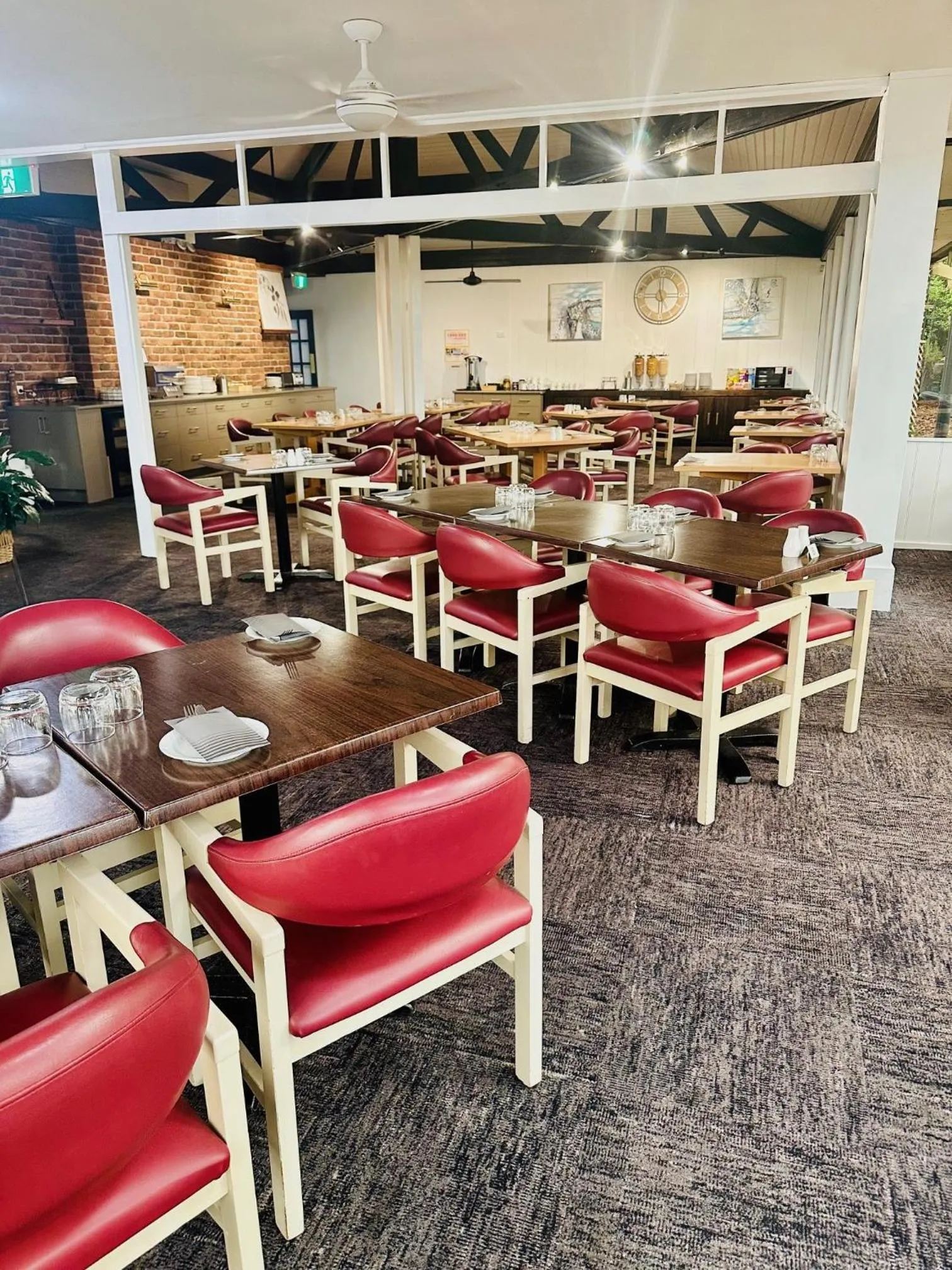 Restaurant/places to eat in Econo Lodge Gateway Tamworth