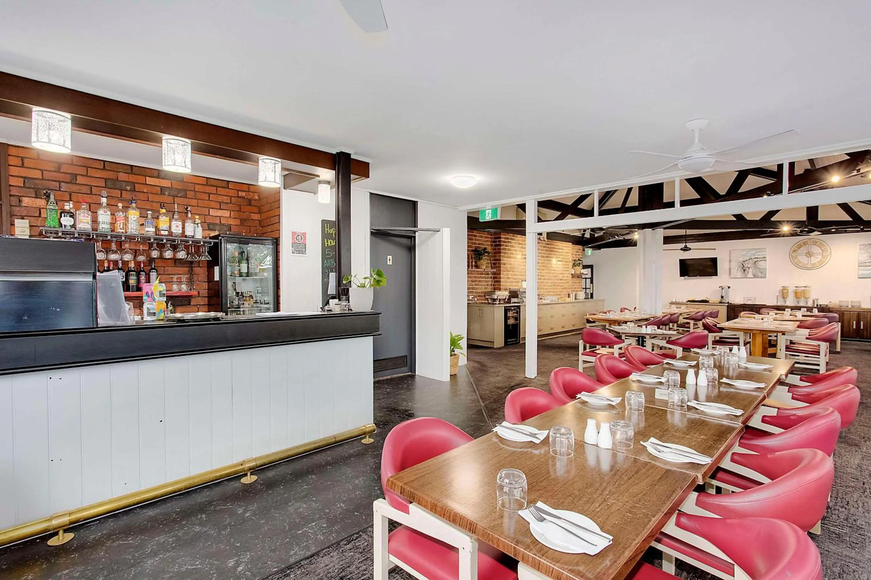 Breakfast in Econo Lodge Gateway Tamworth