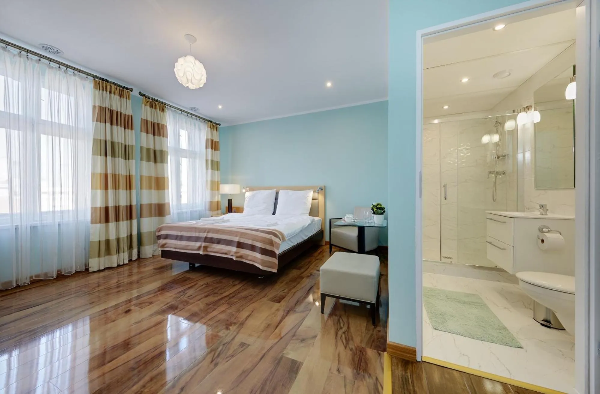 Bed in Jagiellonska 3 ApartHotel - Duze przestronne pokoje, centrum miasta, szybkie WiFi