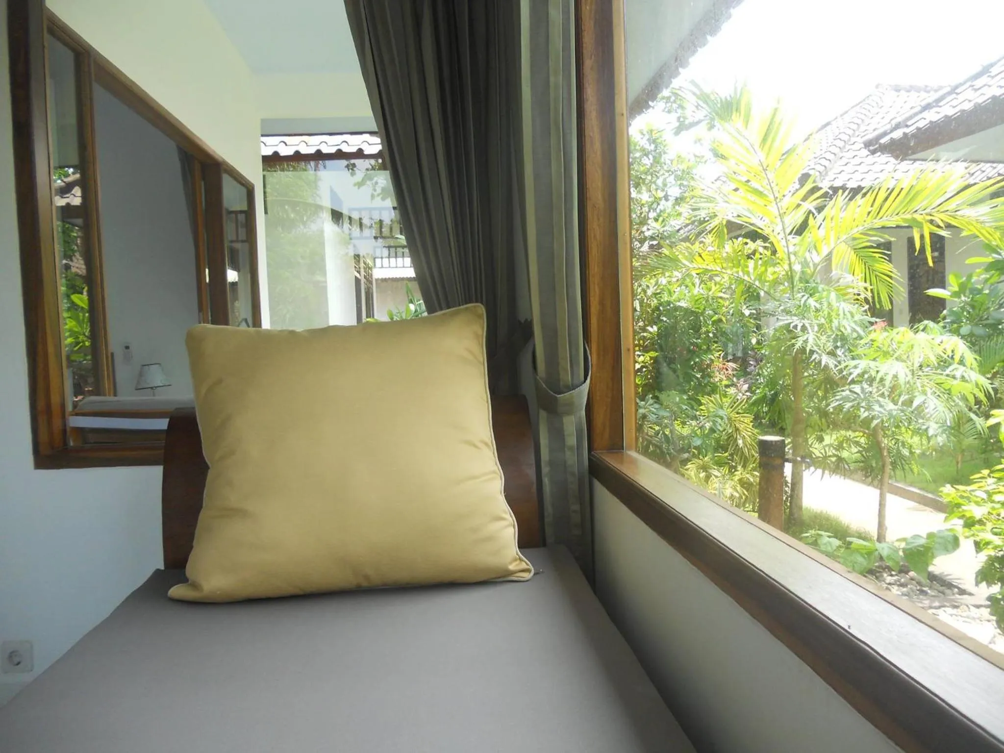Gili Smile Bungalow