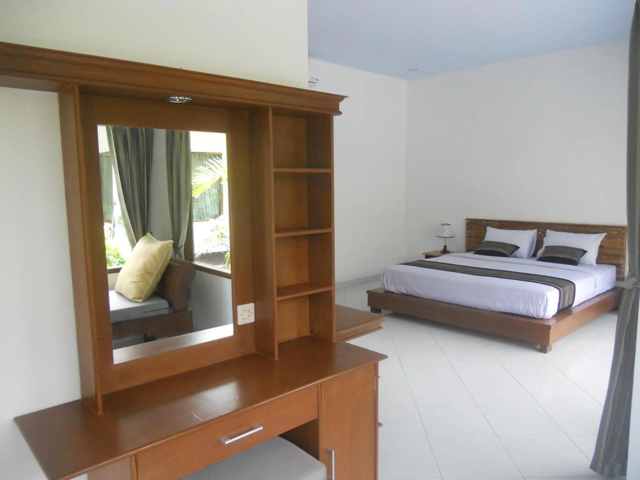 Bedroom, Bed in Gili Smile Bungalow