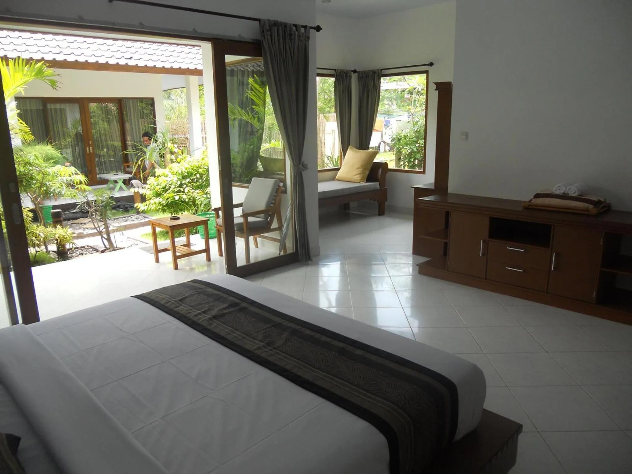 Bed in Gili Smile Bungalow