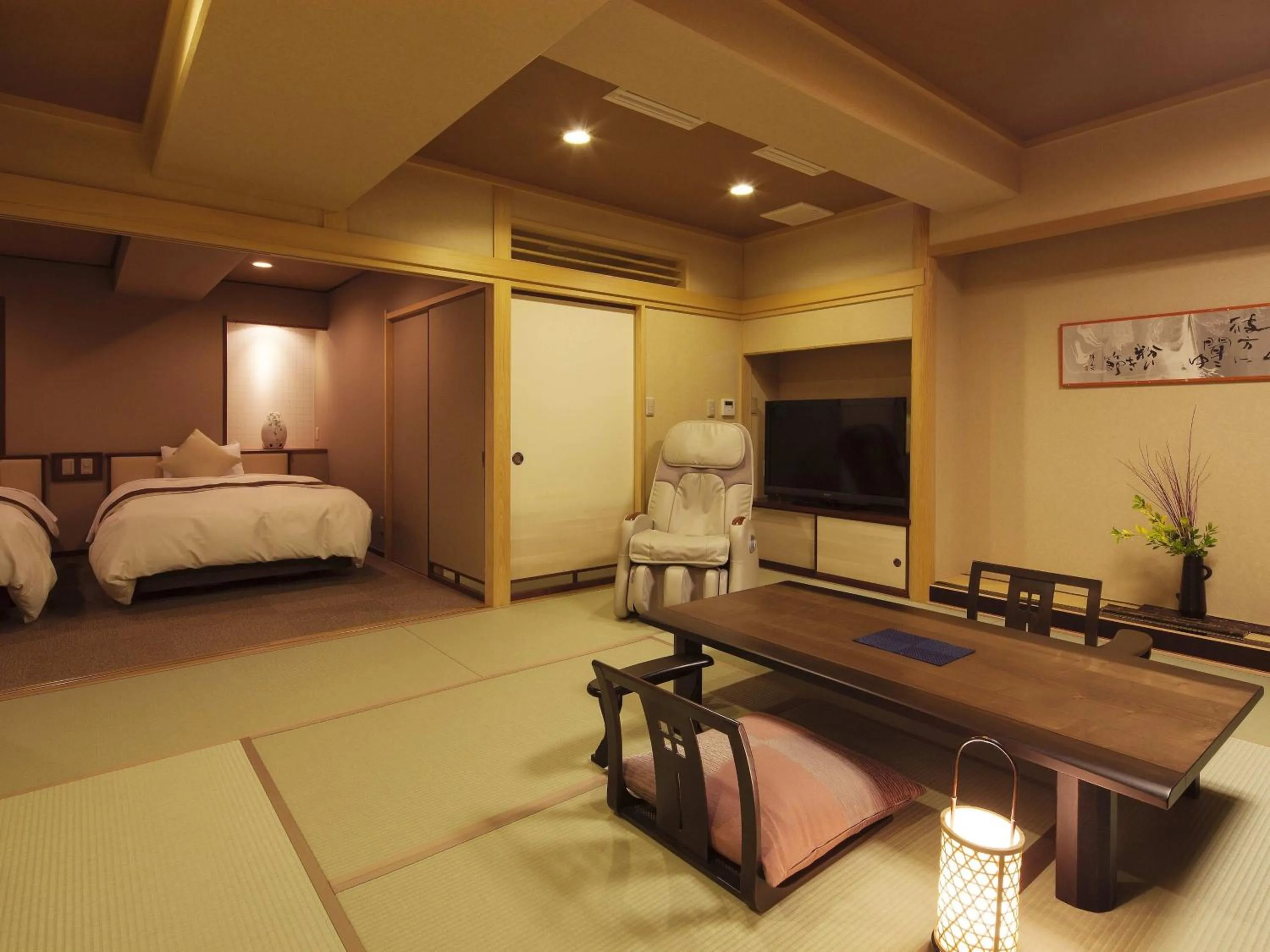 Bed in Hotel Kazurabashi