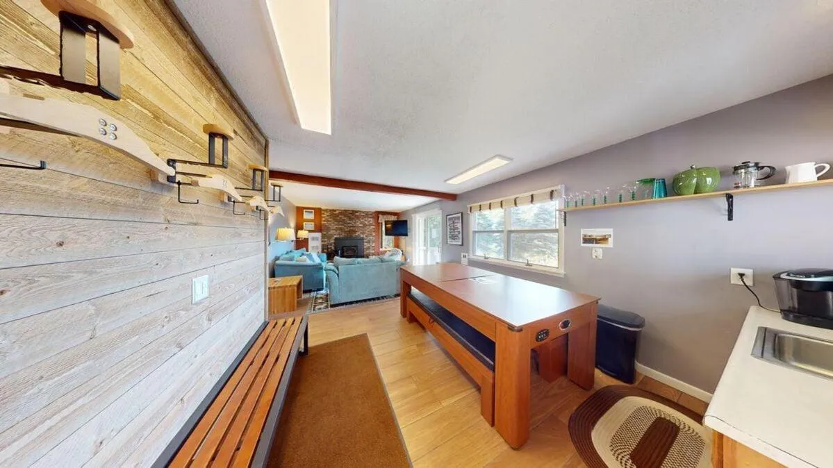 Silver Spring Chalet