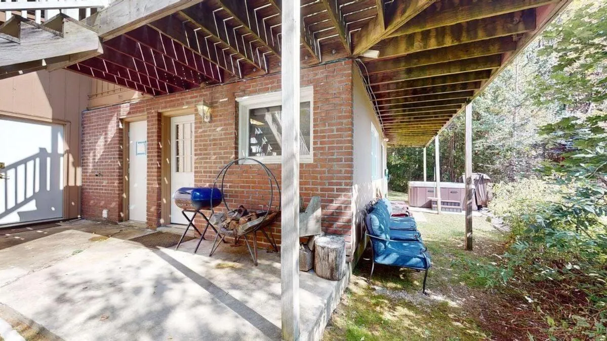 Silver Spring Chalet