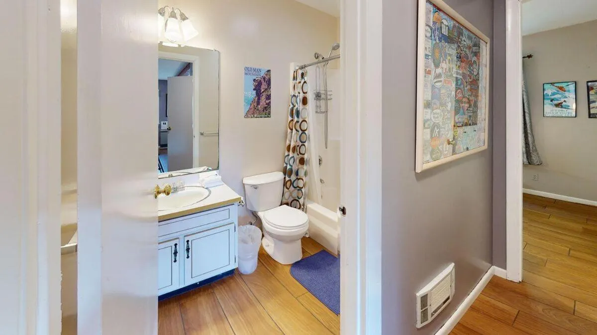 Silver Spring Chalet