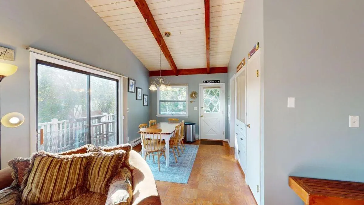 Silver Spring Chalet