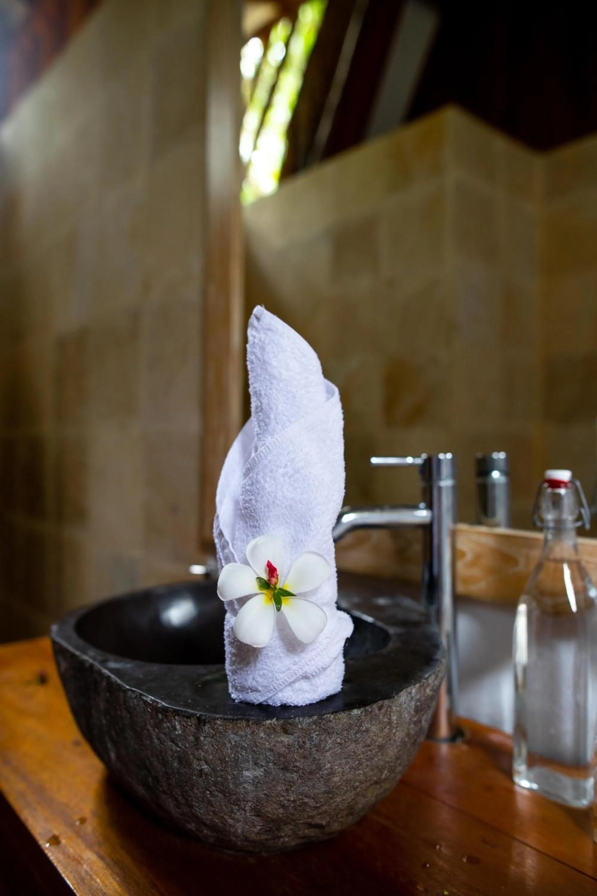 Island View Bar & Bungalow