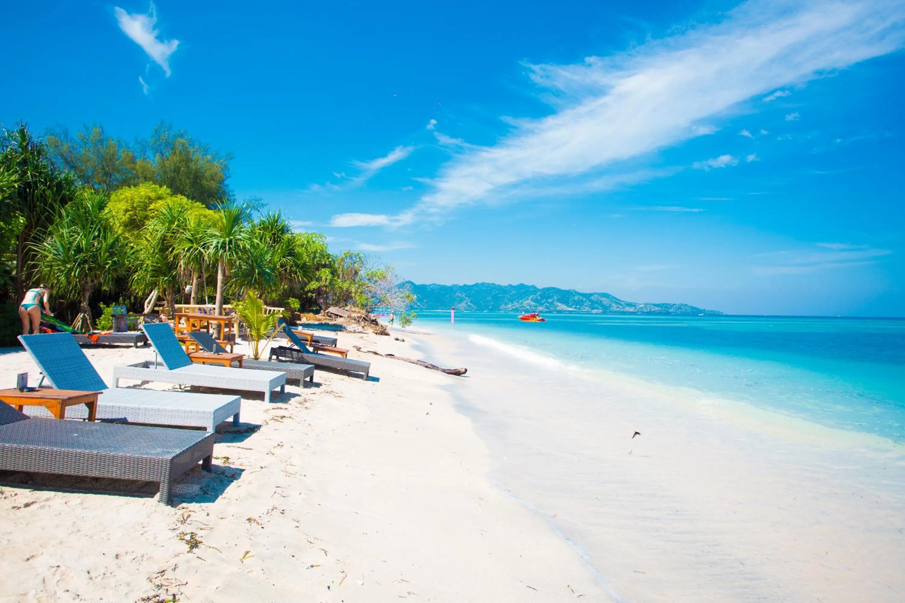 Island View Bar & Bungalow