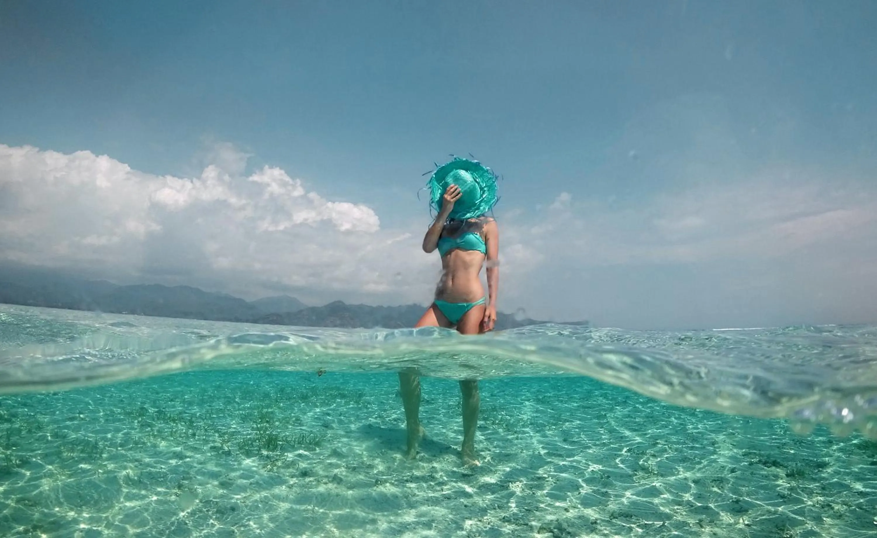 Island View Bar & Bungalow