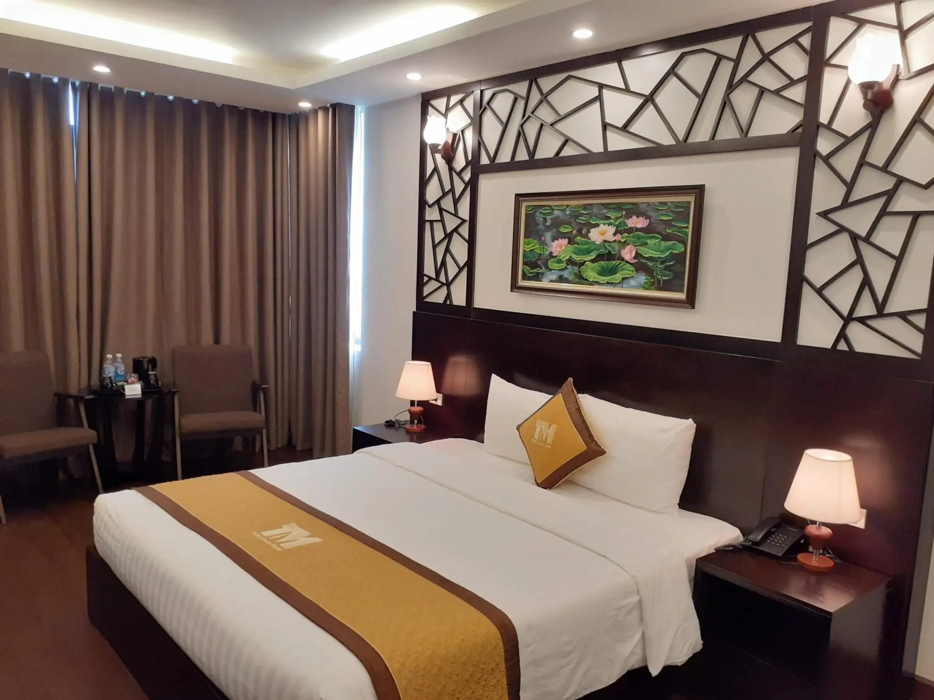 Deluxe King Room - single occupancy in T&M Luxury Hotel Hanoi Deluxe King Room - single occupancy in T&M Luxury Hotel Hanoi