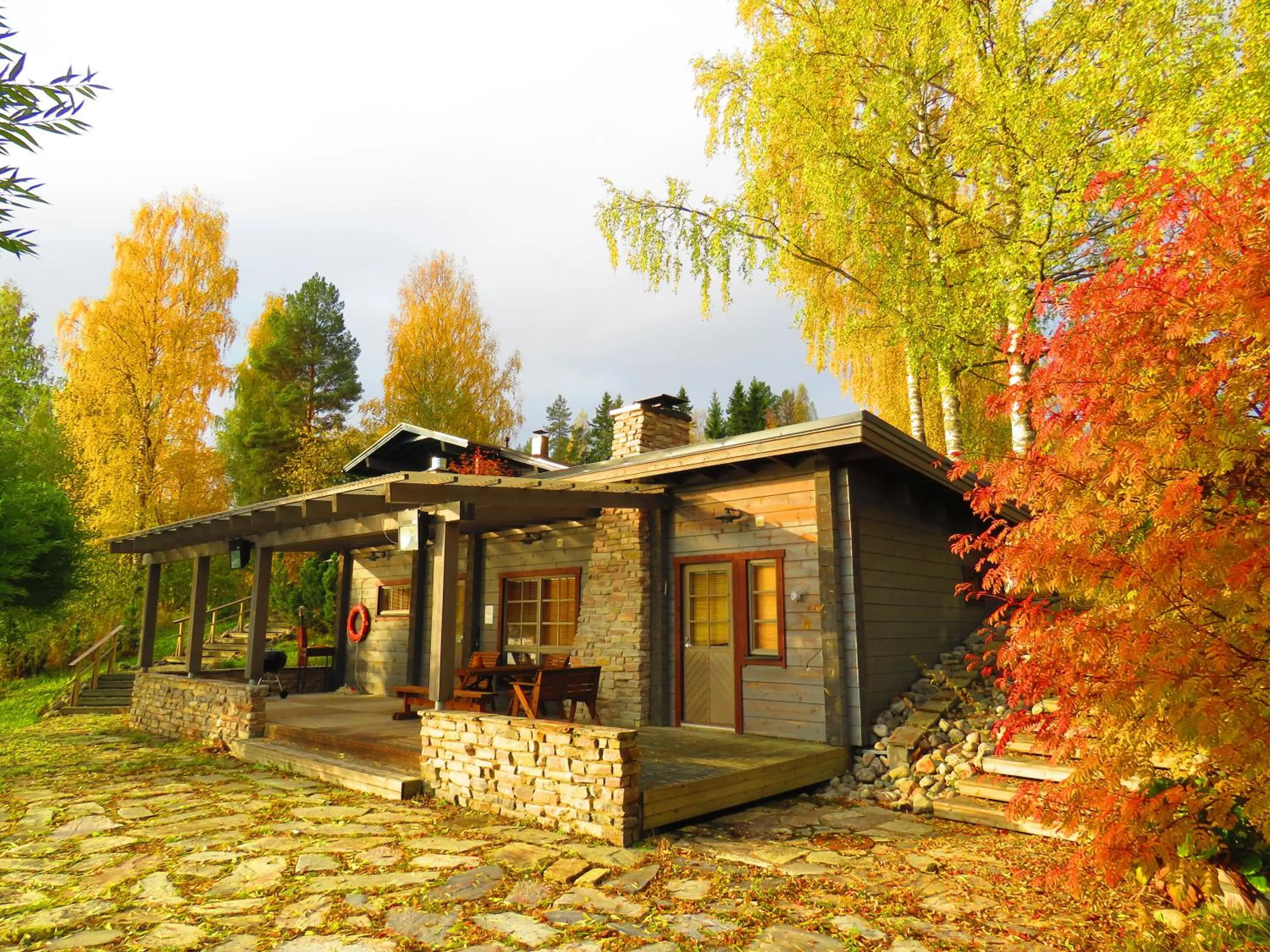 Property building in Holiday Village Tahko-Tours