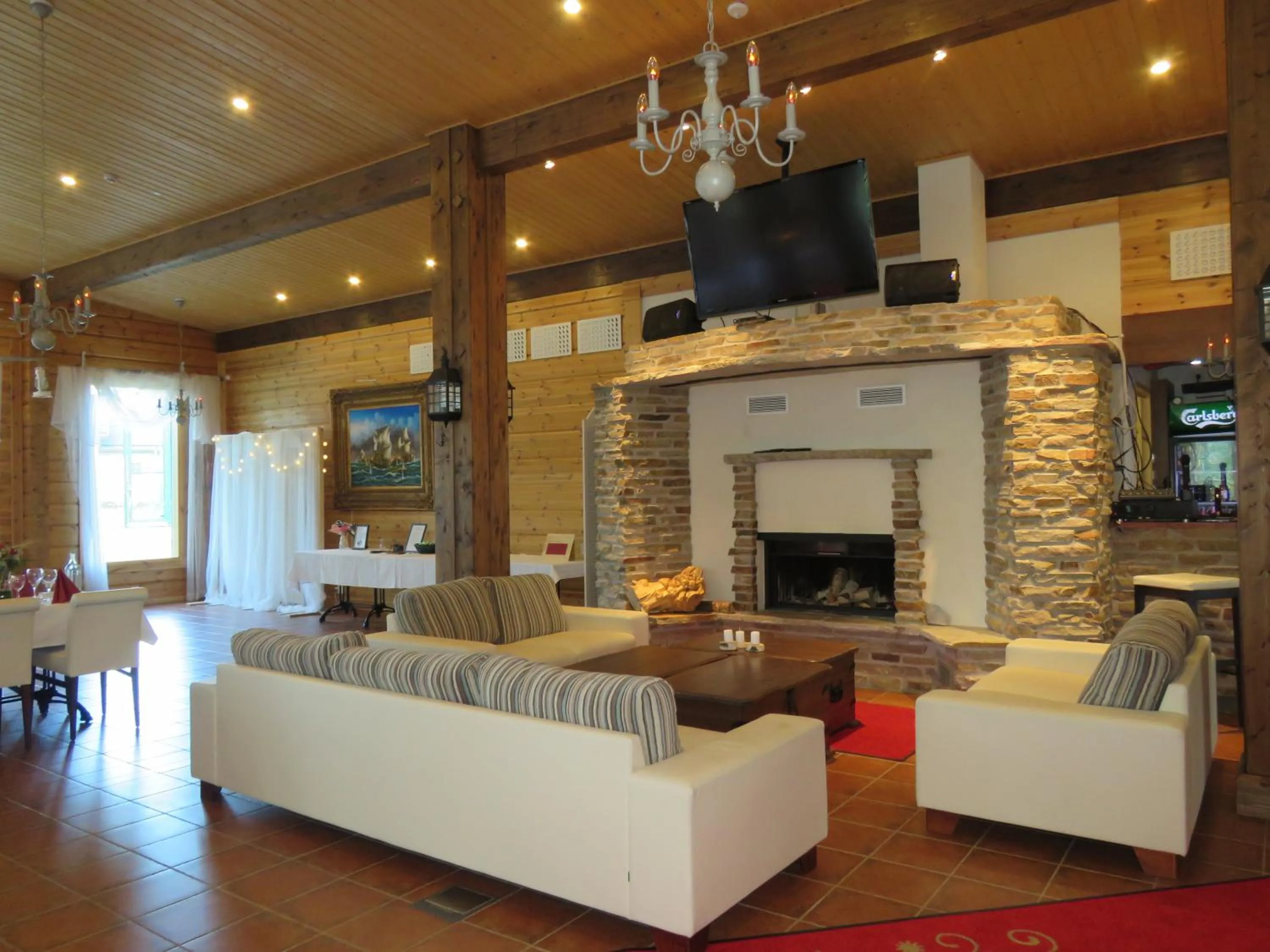 Banquet/Function facilities in Holiday Village Tahko-Tours