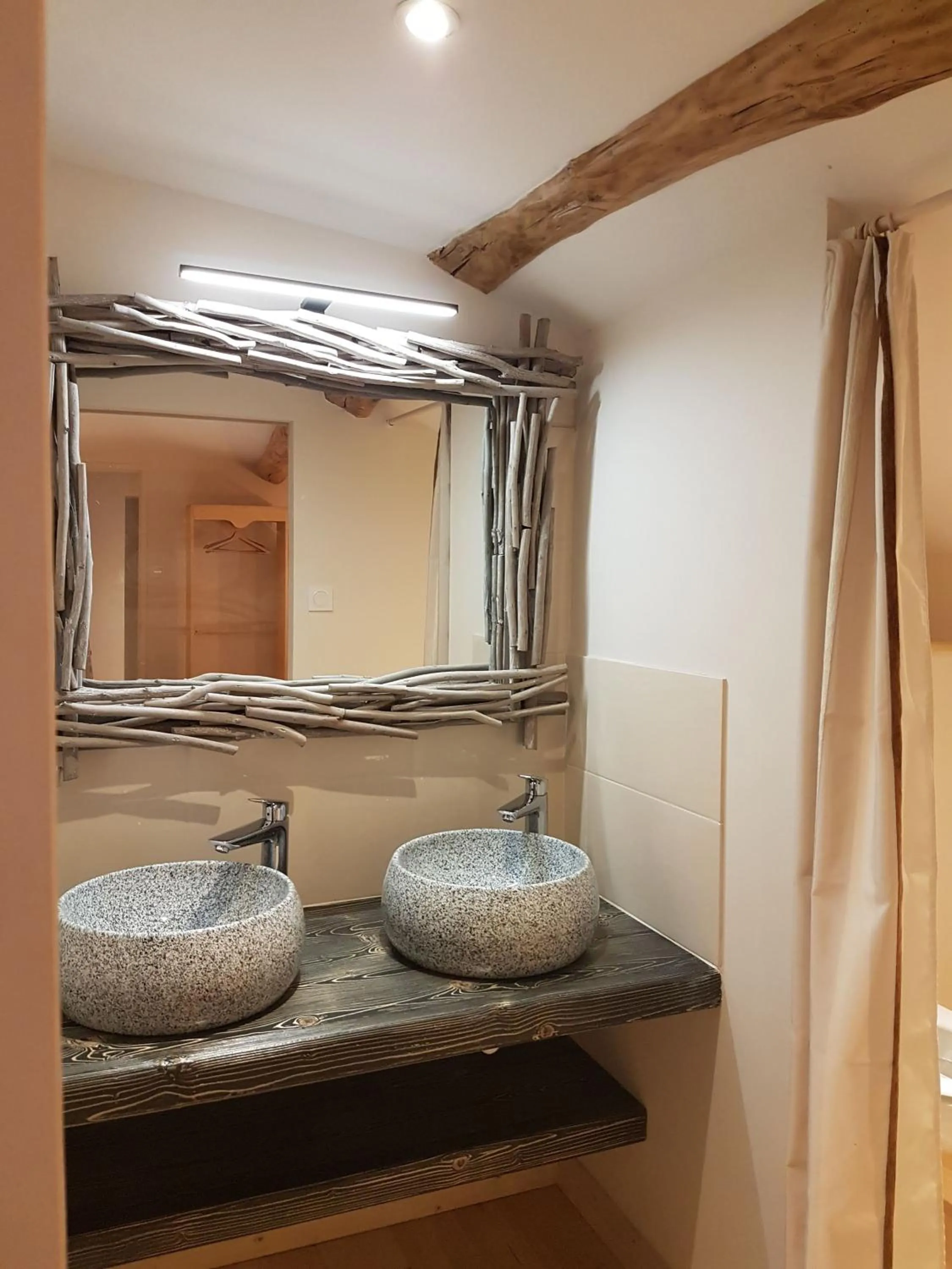 Bathroom in La chenevière