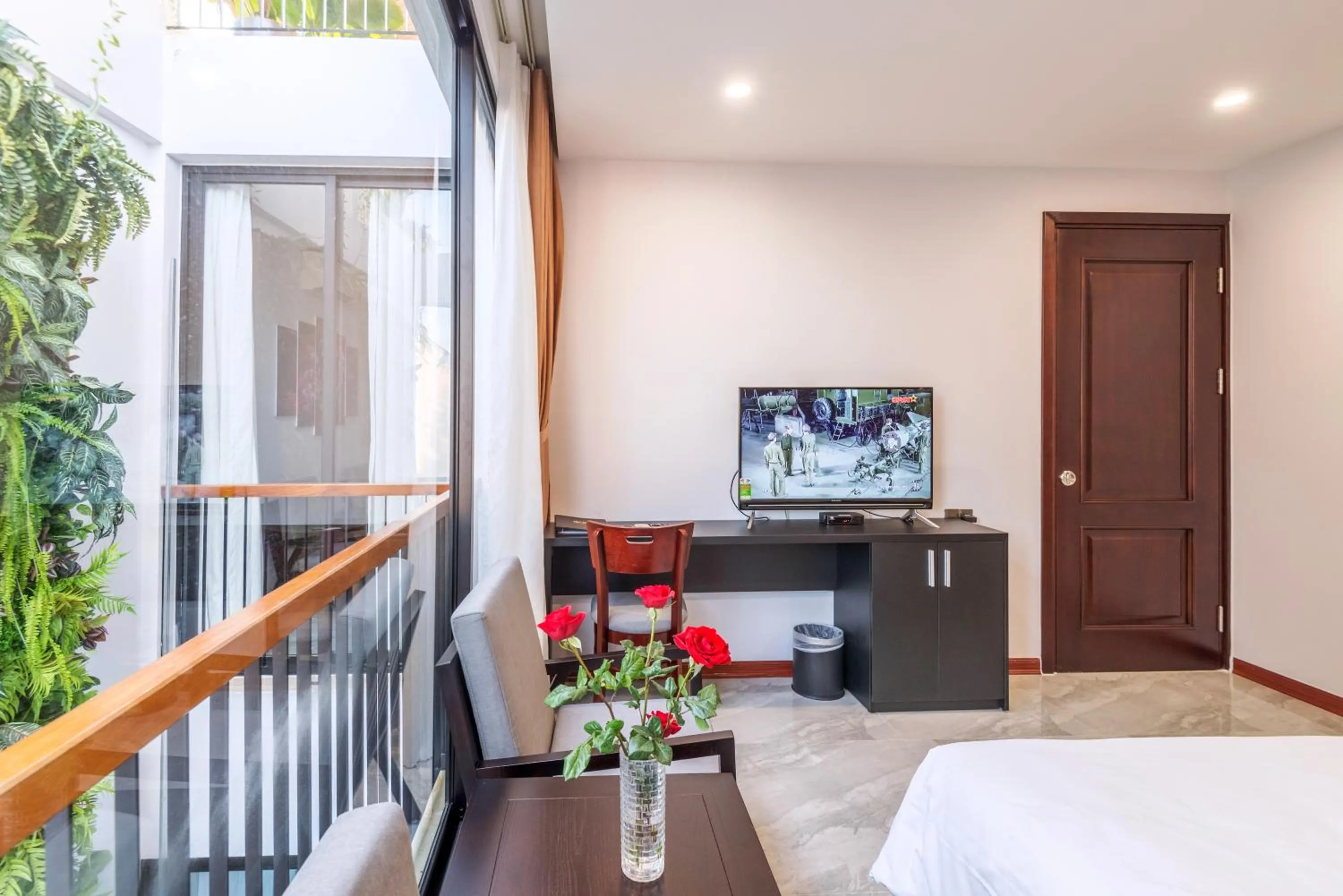 TV and multimedia, Bed in Khong Cam Garden Villas