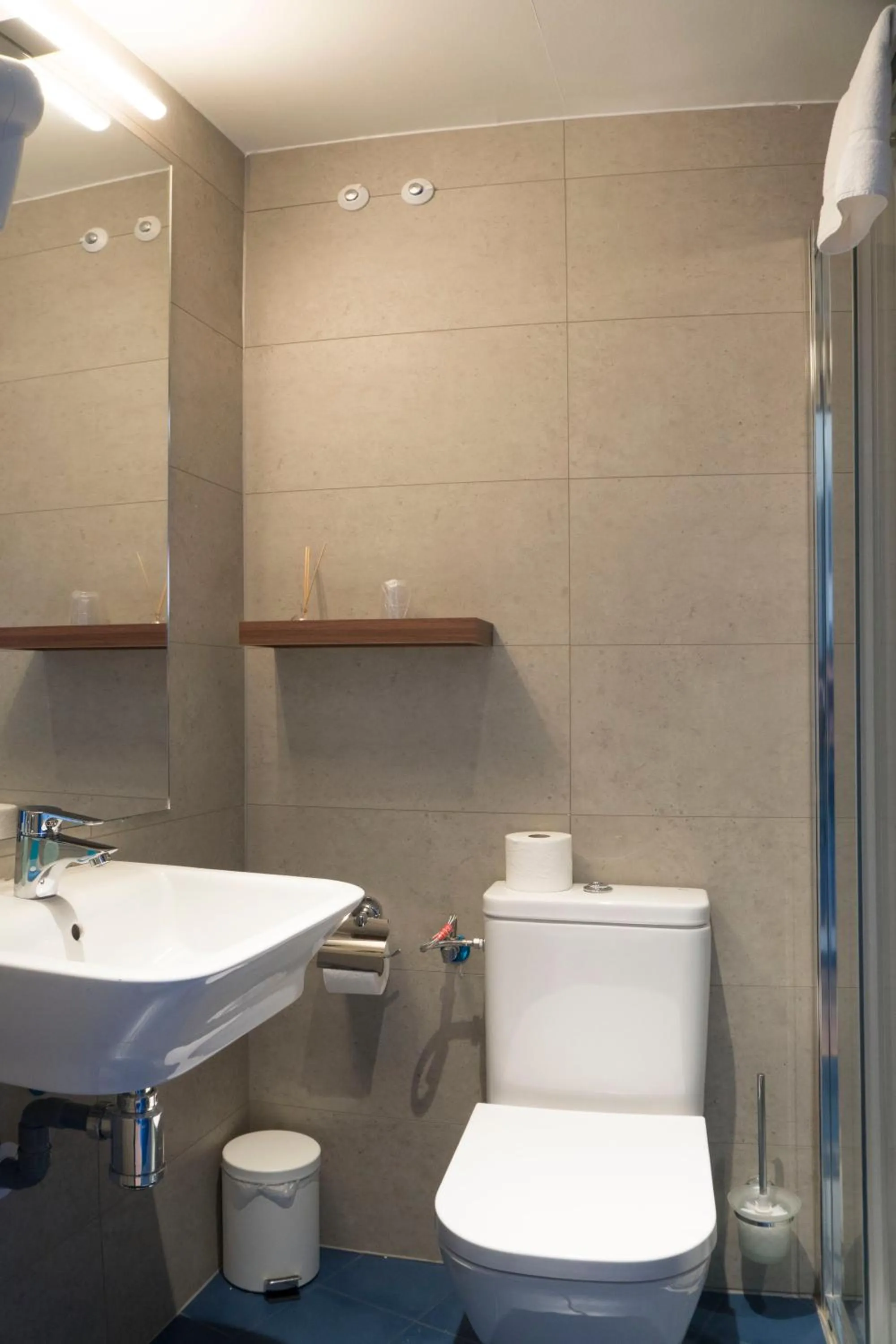 Bathroom in Hotel Alda Jolio Jaca