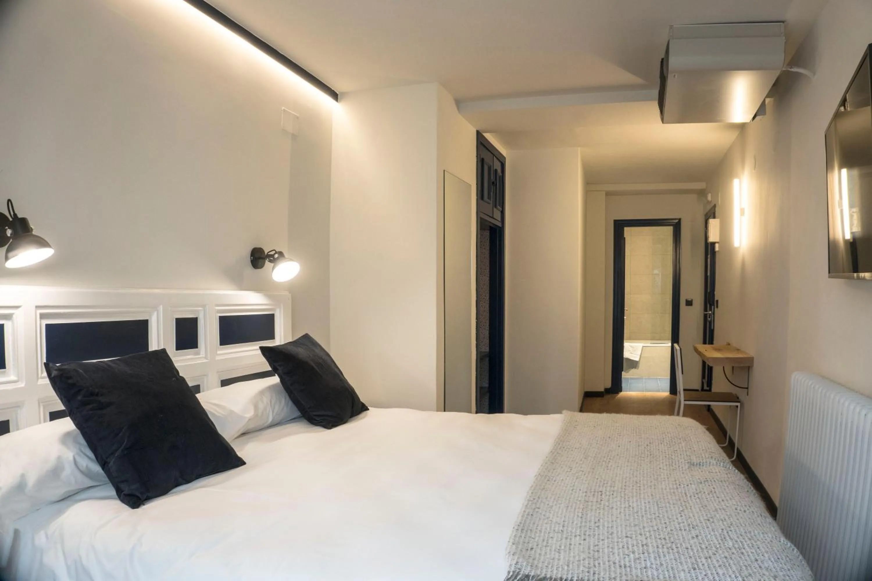 Bed in Hotel Alda Jolio Jaca