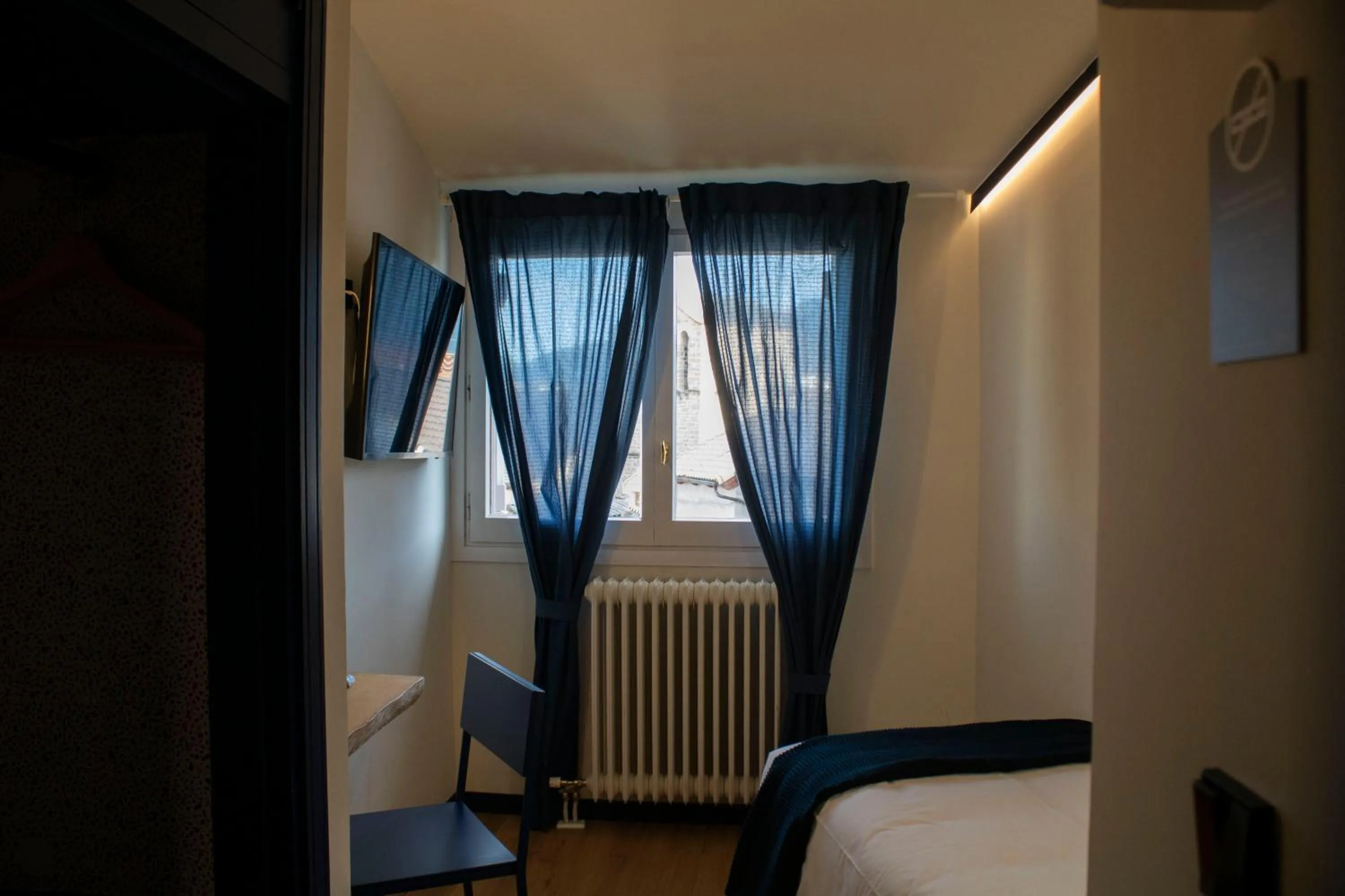 Bedroom, Bed in Hotel Alda Jolio Jaca