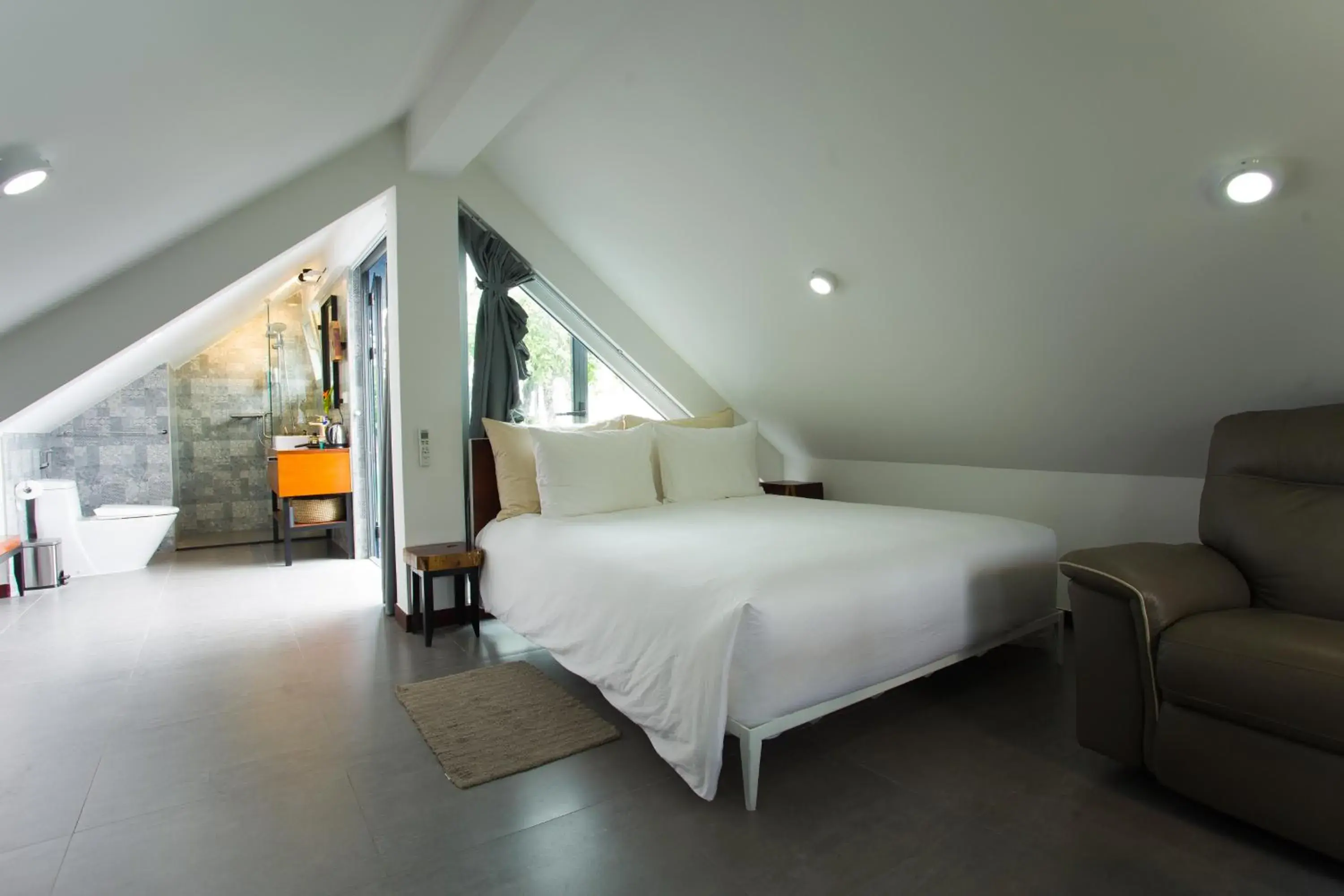 Double Room with Terrace - single occupancy in An Bang beach Chay Villas Double Room with Terrace - single occupancy in An Bang beach Chay Villas