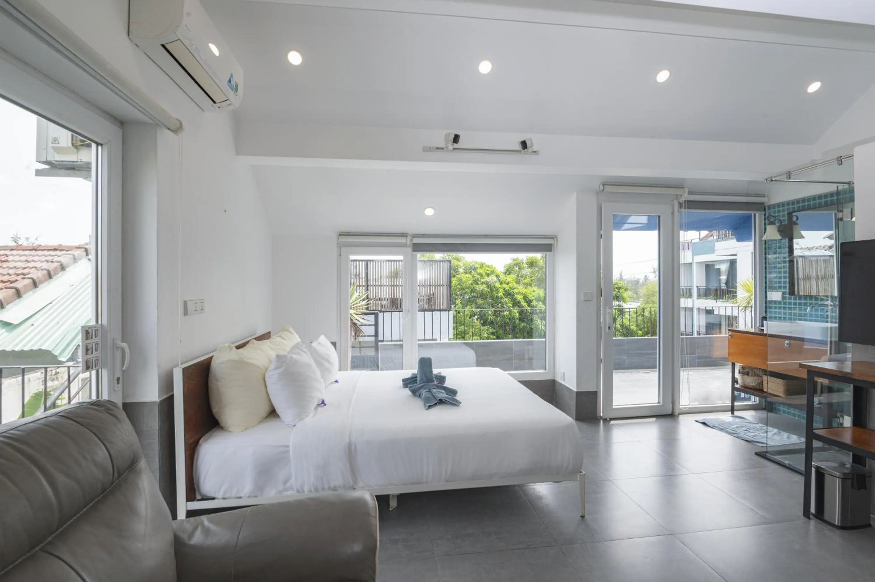 Bed in An Bang beach Chay Villas