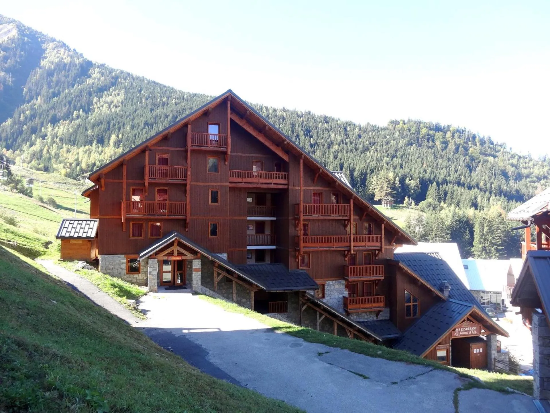 Summer in Chalet des Neiges Oz en Oisans