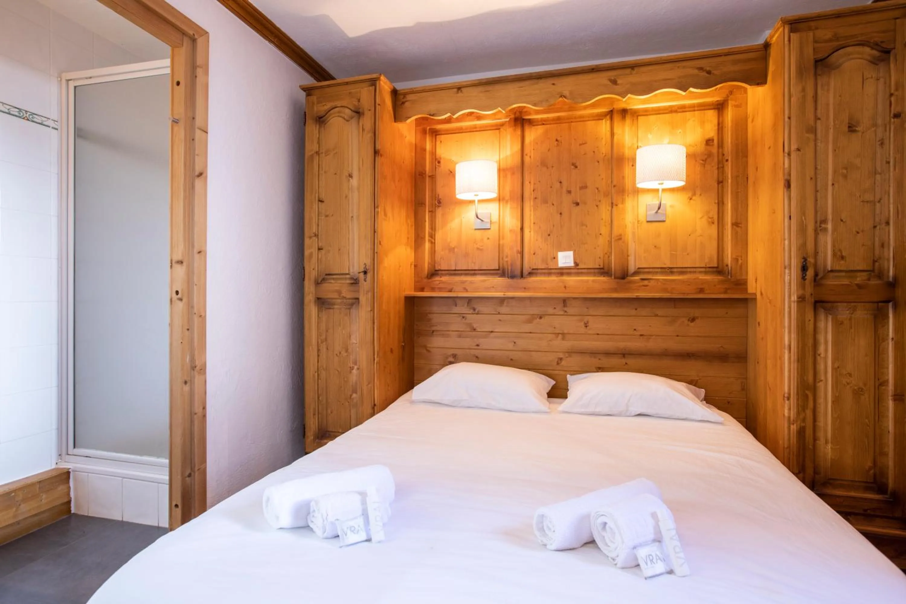 Photo of the whole room, Bed in Chalet des Neiges Hermine