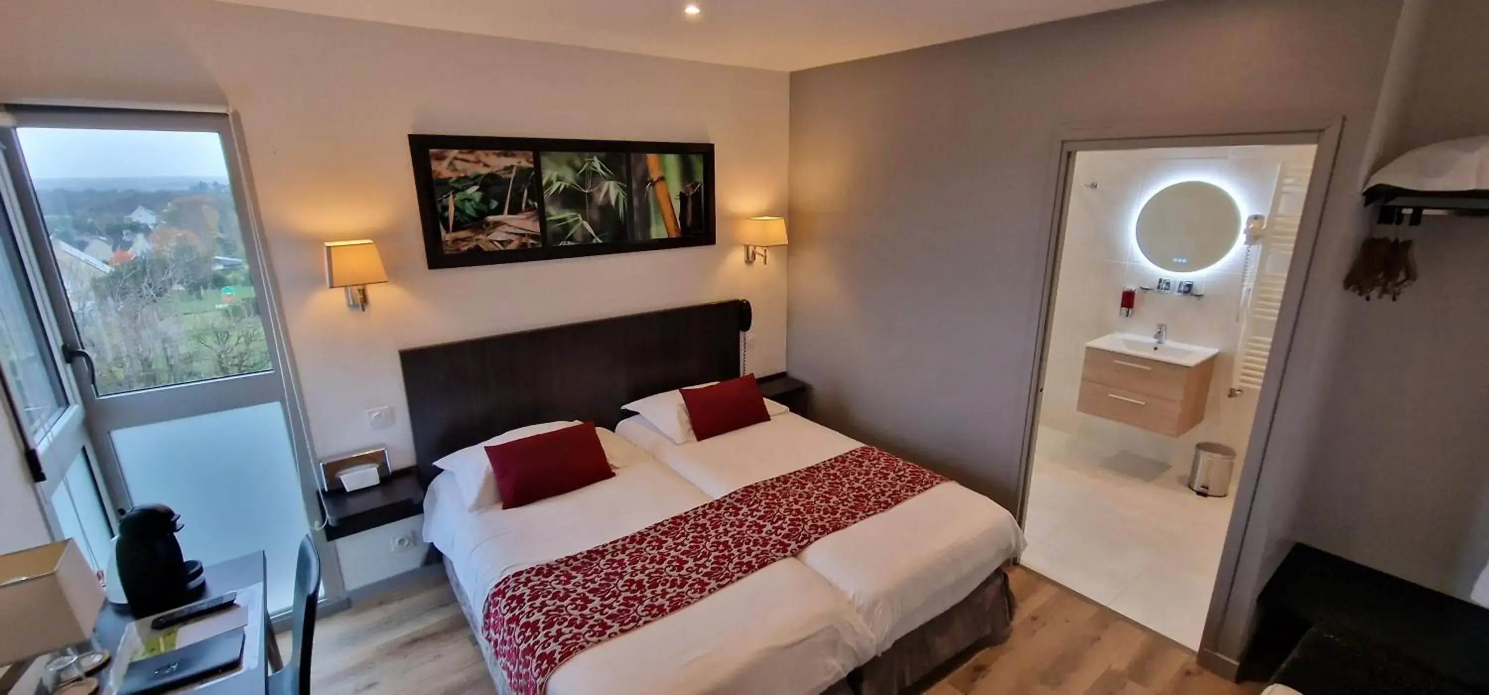 Twin Room in Hotel le Bellevue Twin Room in Hotel le Bellevue