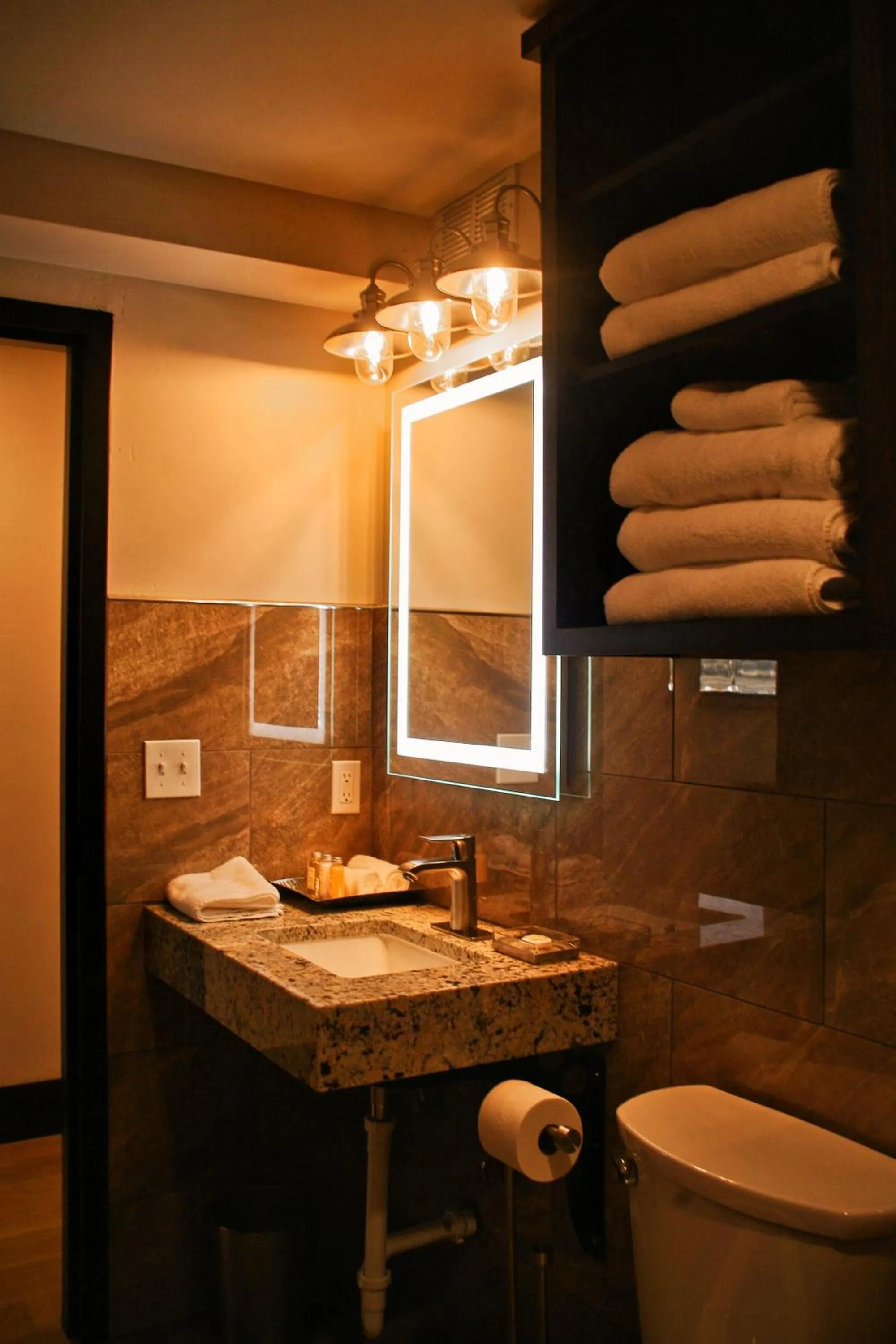 Iron Springs Luxury Lodge & Spa