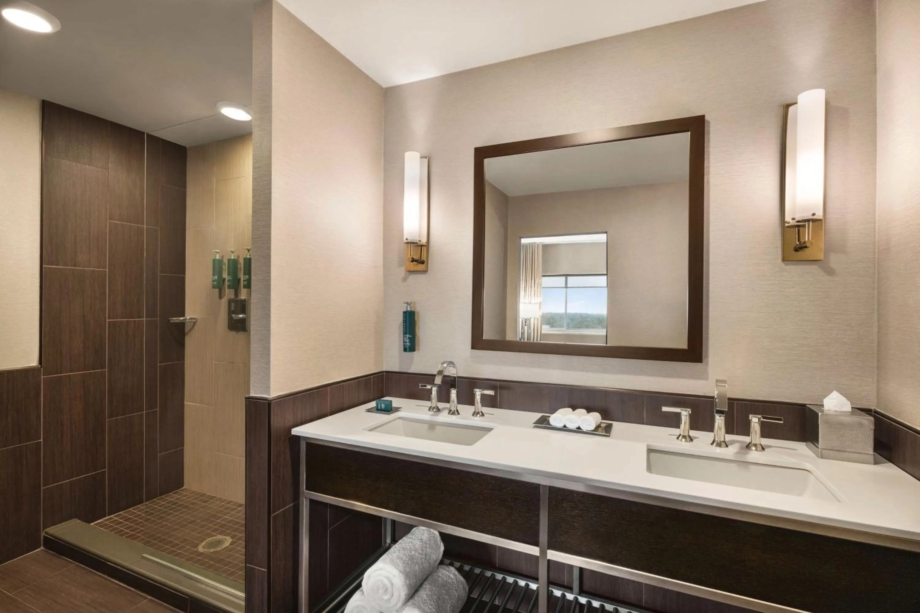 Bathroom in Hilton Philadelphia City Avenue