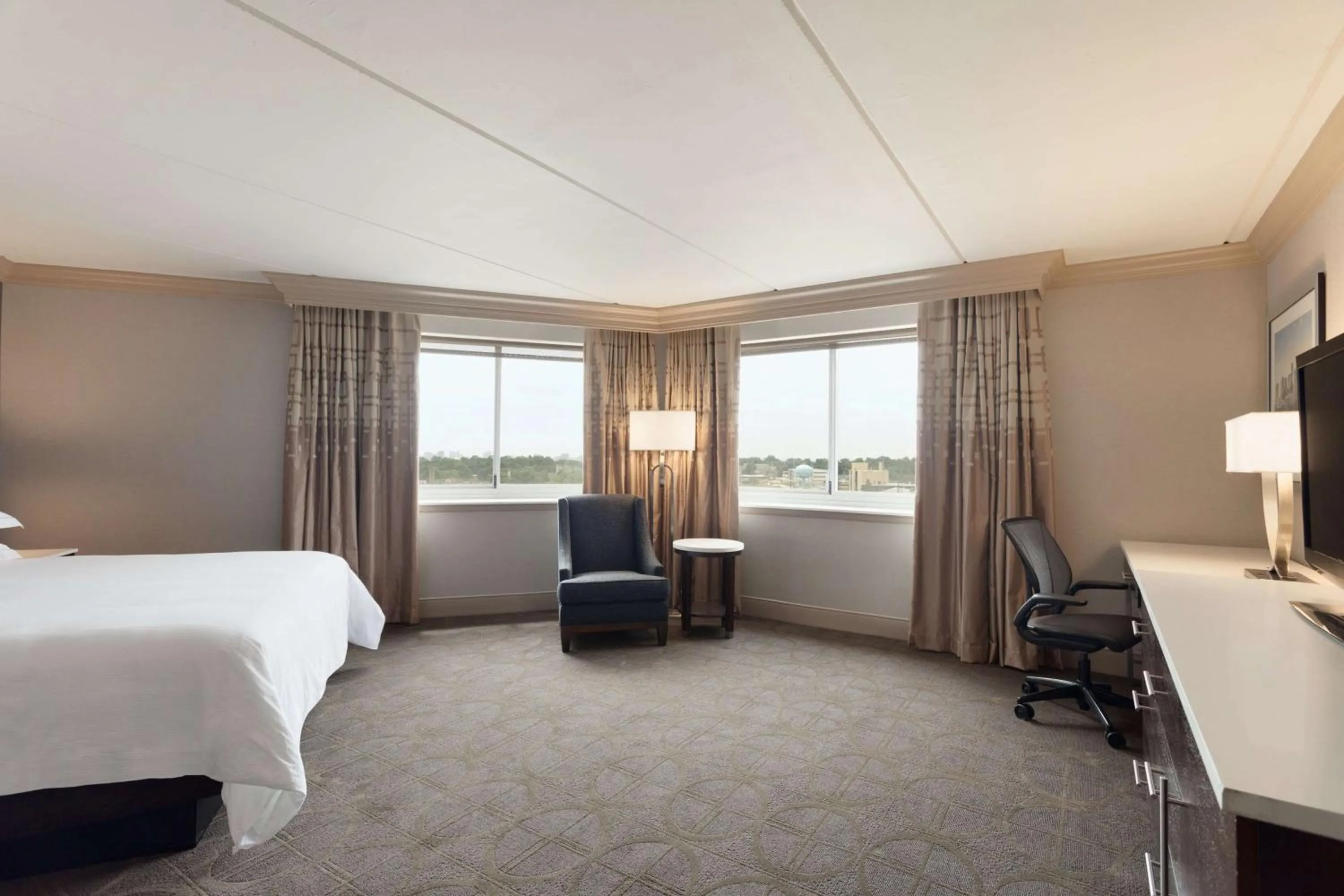 Bedroom, Bed in Hilton Philadelphia City Avenue