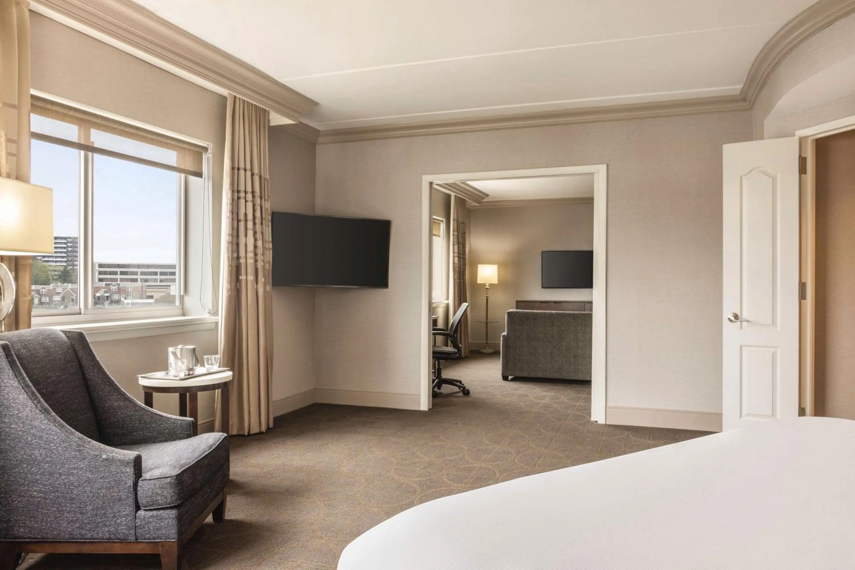 Bed in Hilton Philadelphia City Avenue