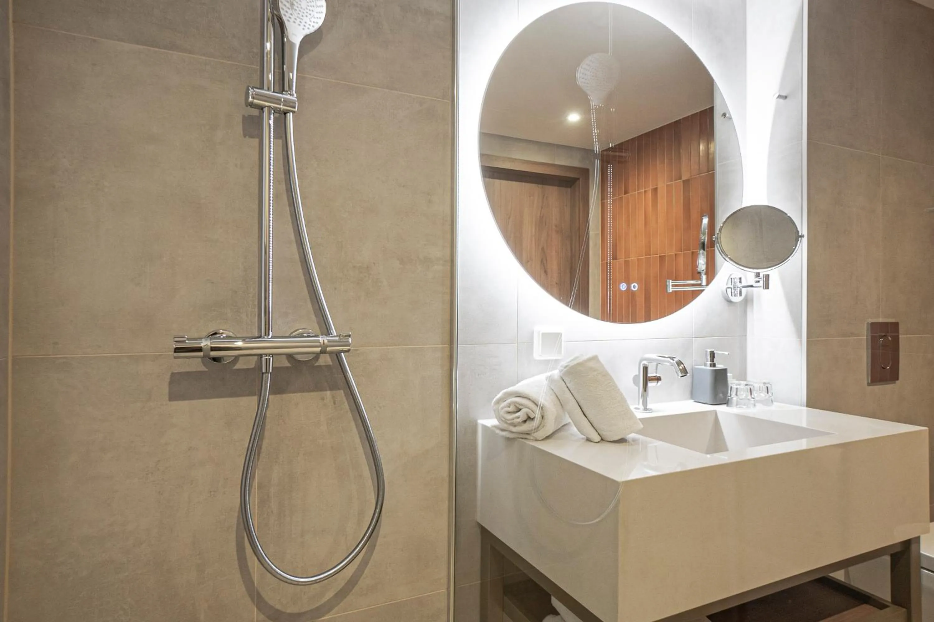 Shower in Safestay Vienna Margaretenviertel