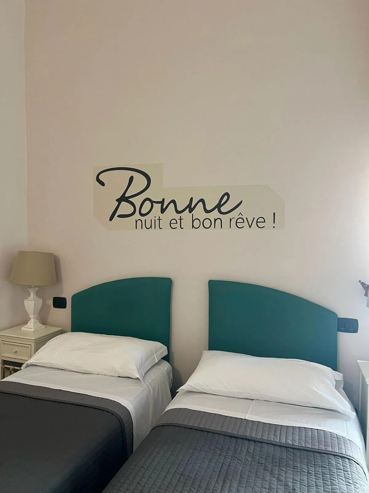 Bed in PortAtenea - Atenea Collection