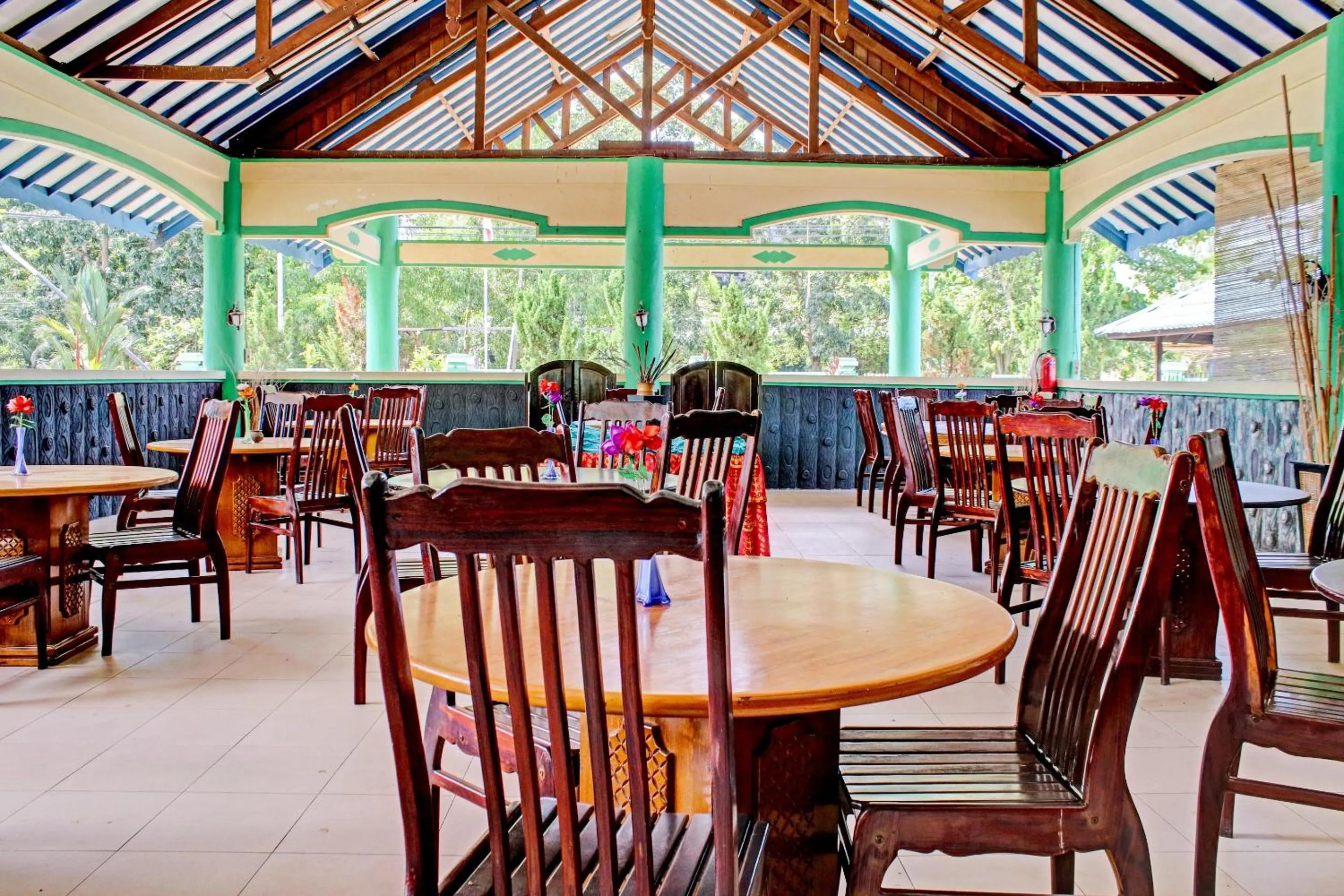 Lobby or reception in Capital O 90417 Hotel Batu Suli Internasional