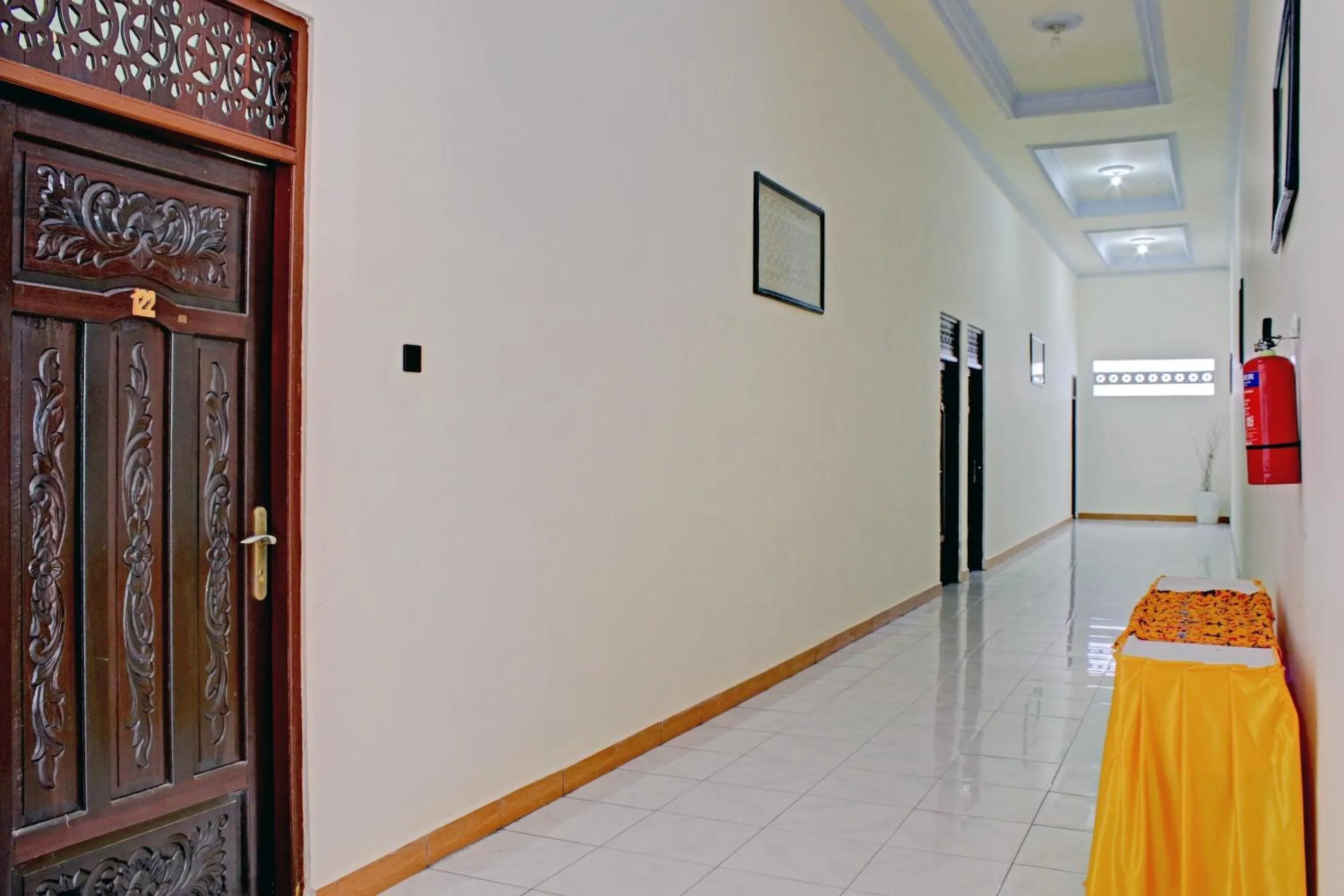Lobby or reception in Capital O 90417 Hotel Batu Suli Internasional