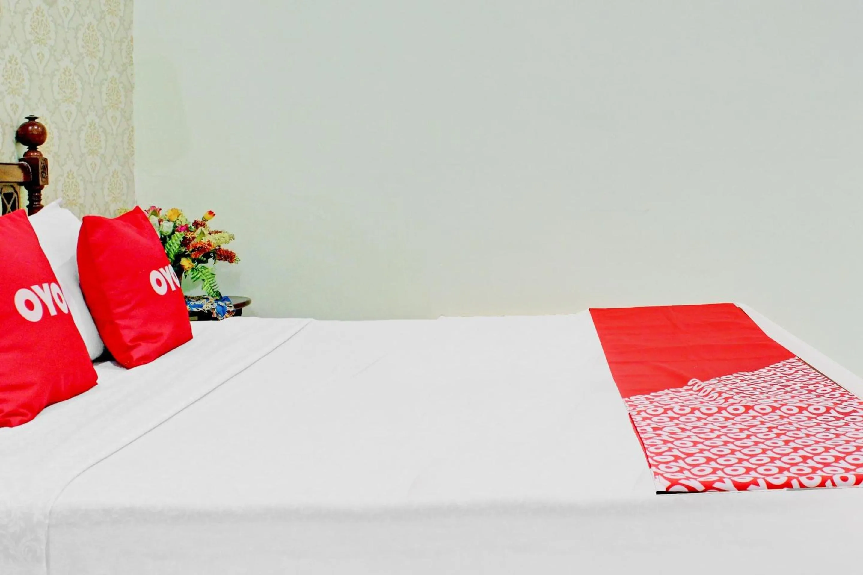 Bedroom, Bed in Capital O 90417 Hotel Batu Suli Internasional