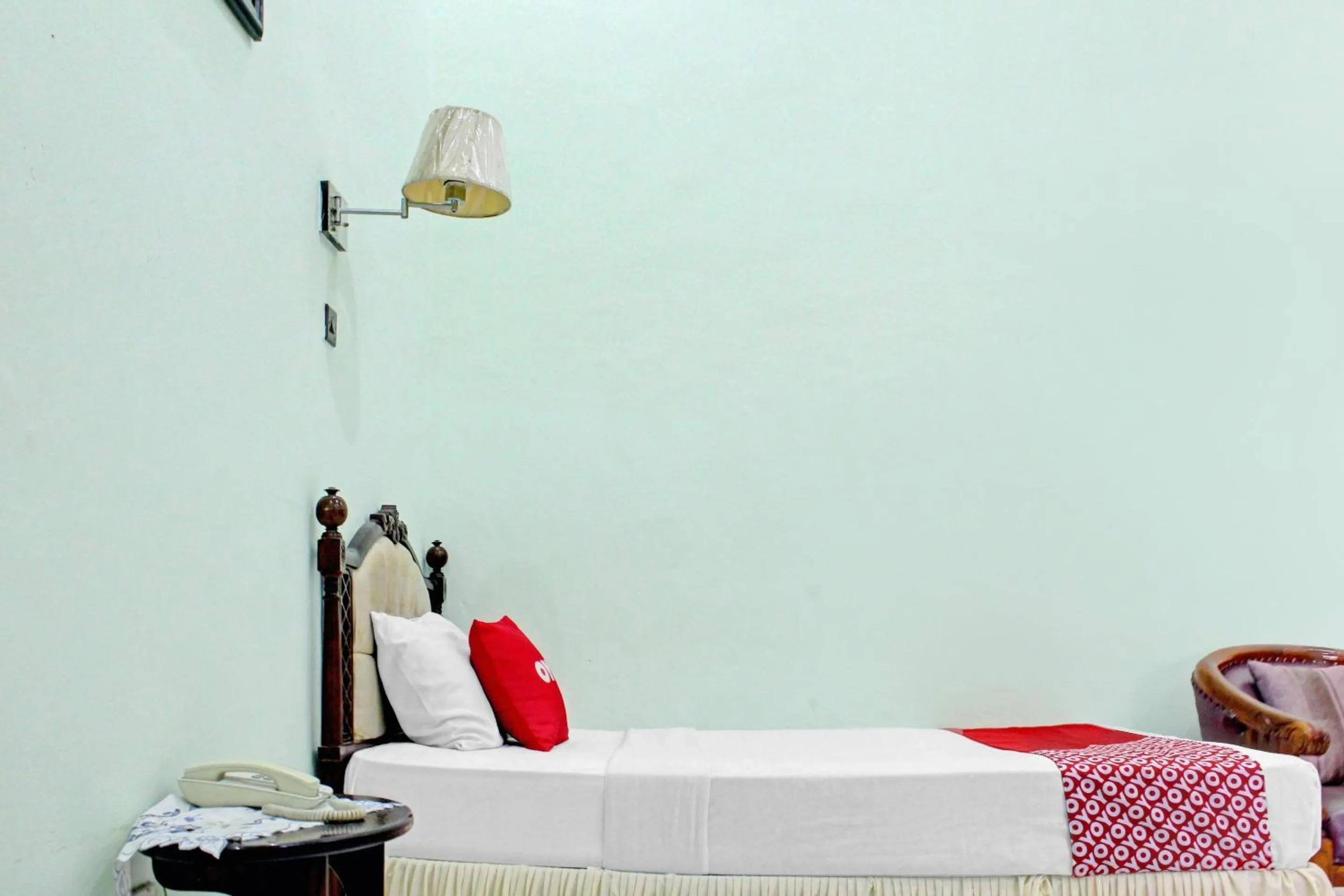 Bedroom, Bed in Capital O 90417 Hotel Batu Suli Internasional