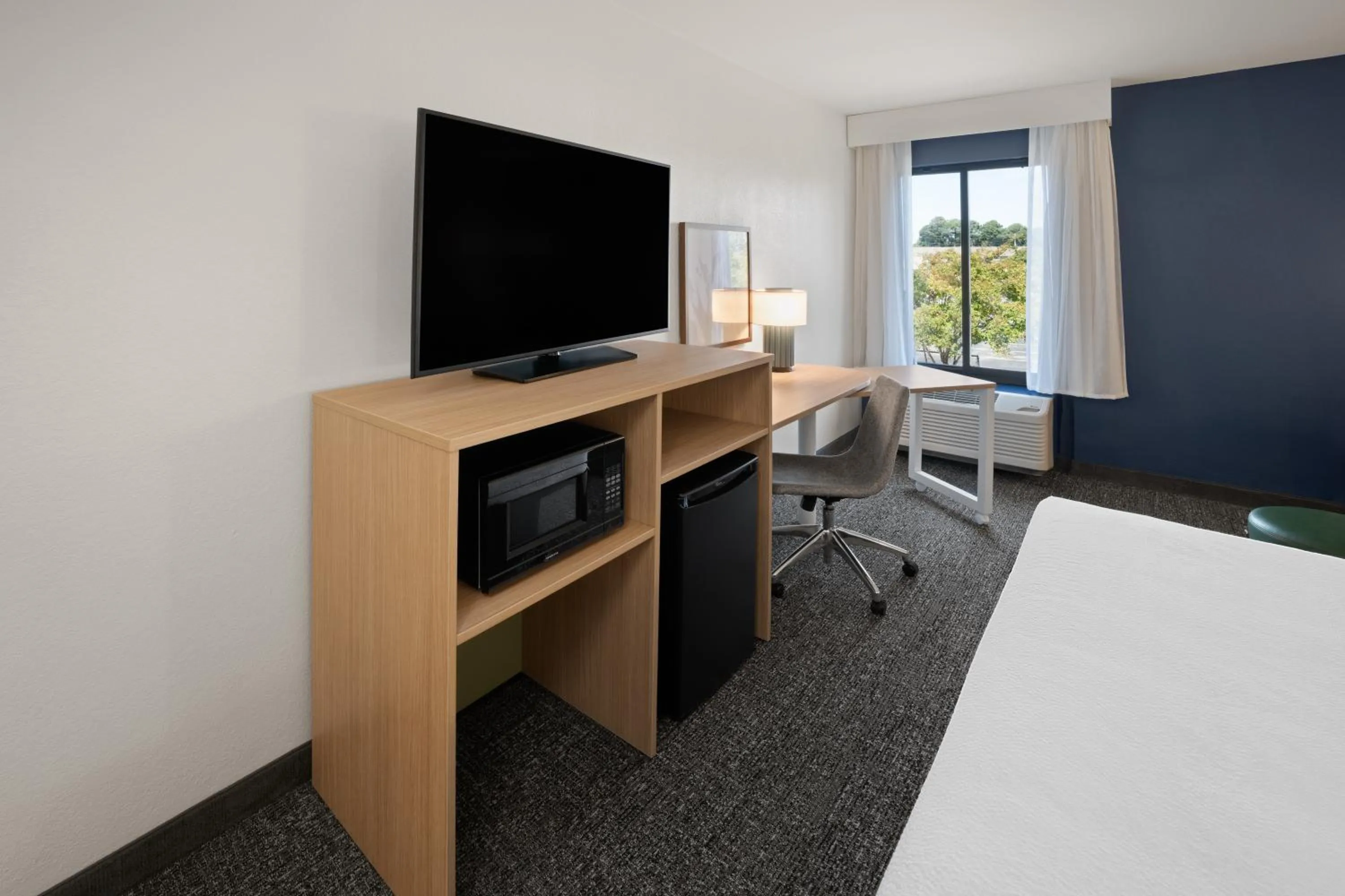 TV and multimedia, Bed in Spark by Hilton Decatur