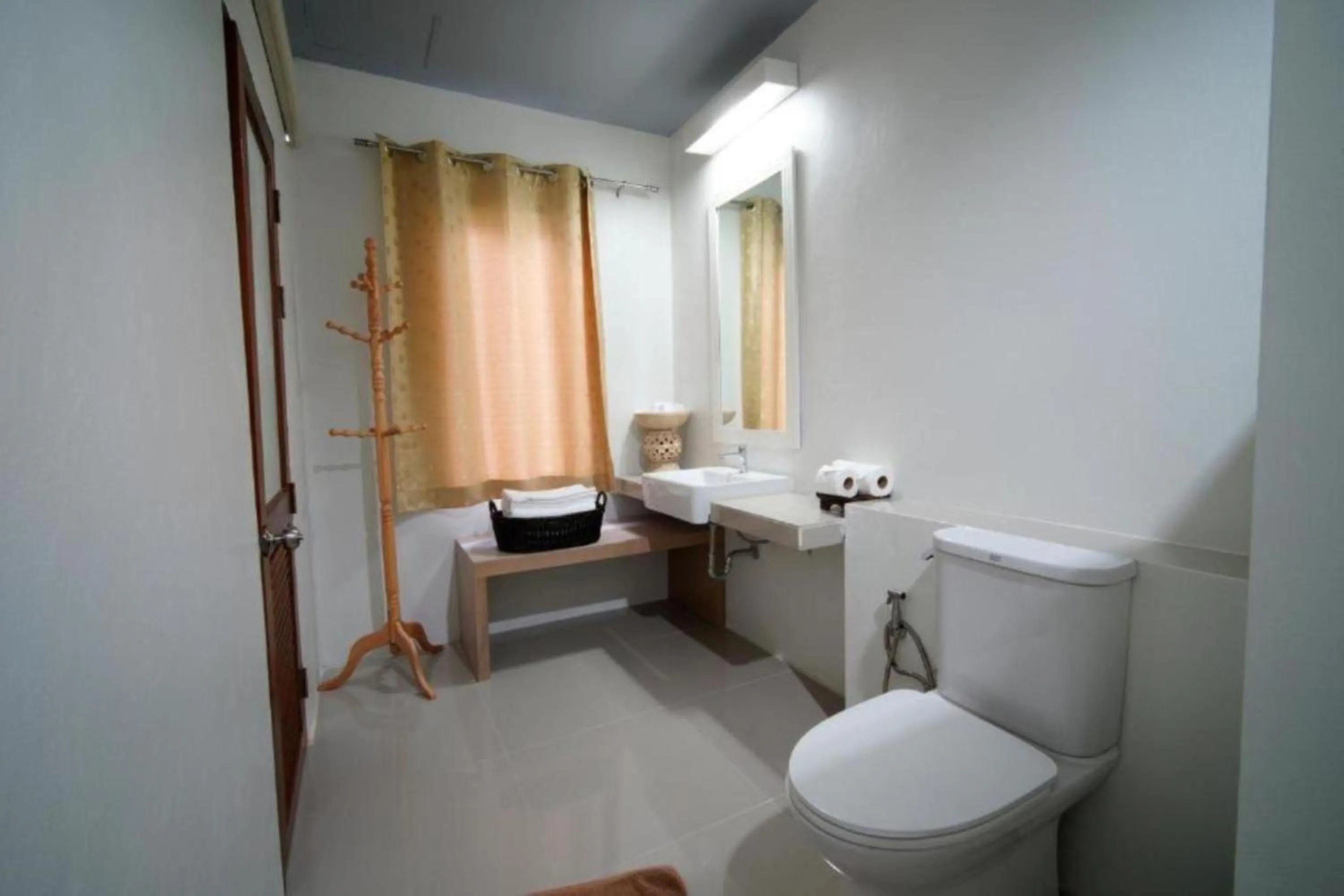 Shower in Villa Cha-Cha Krabi Beachfront Resort