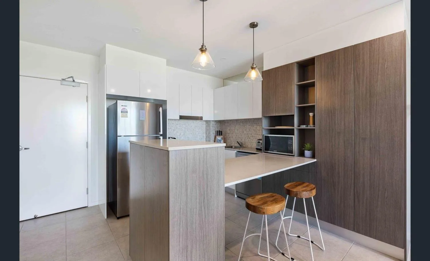Kitchen or kitchenette in North Shore Oceanside Kawana