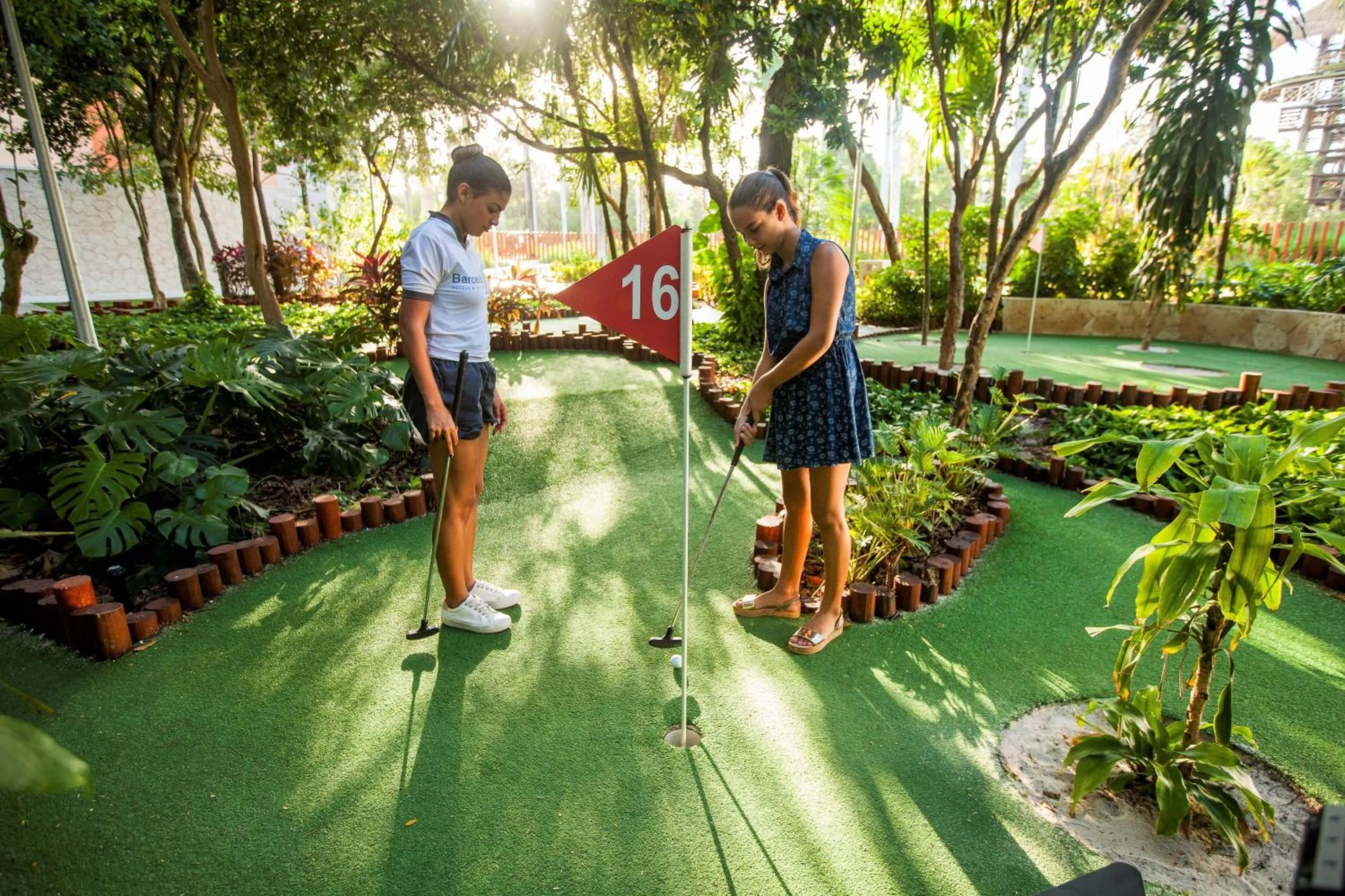 Minigolf in Barceló Maya Tropical - All Inclusive