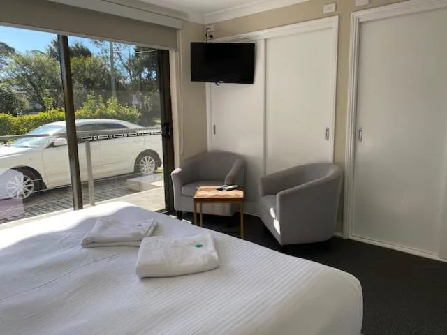 Bed in Huskisson Beach Escape