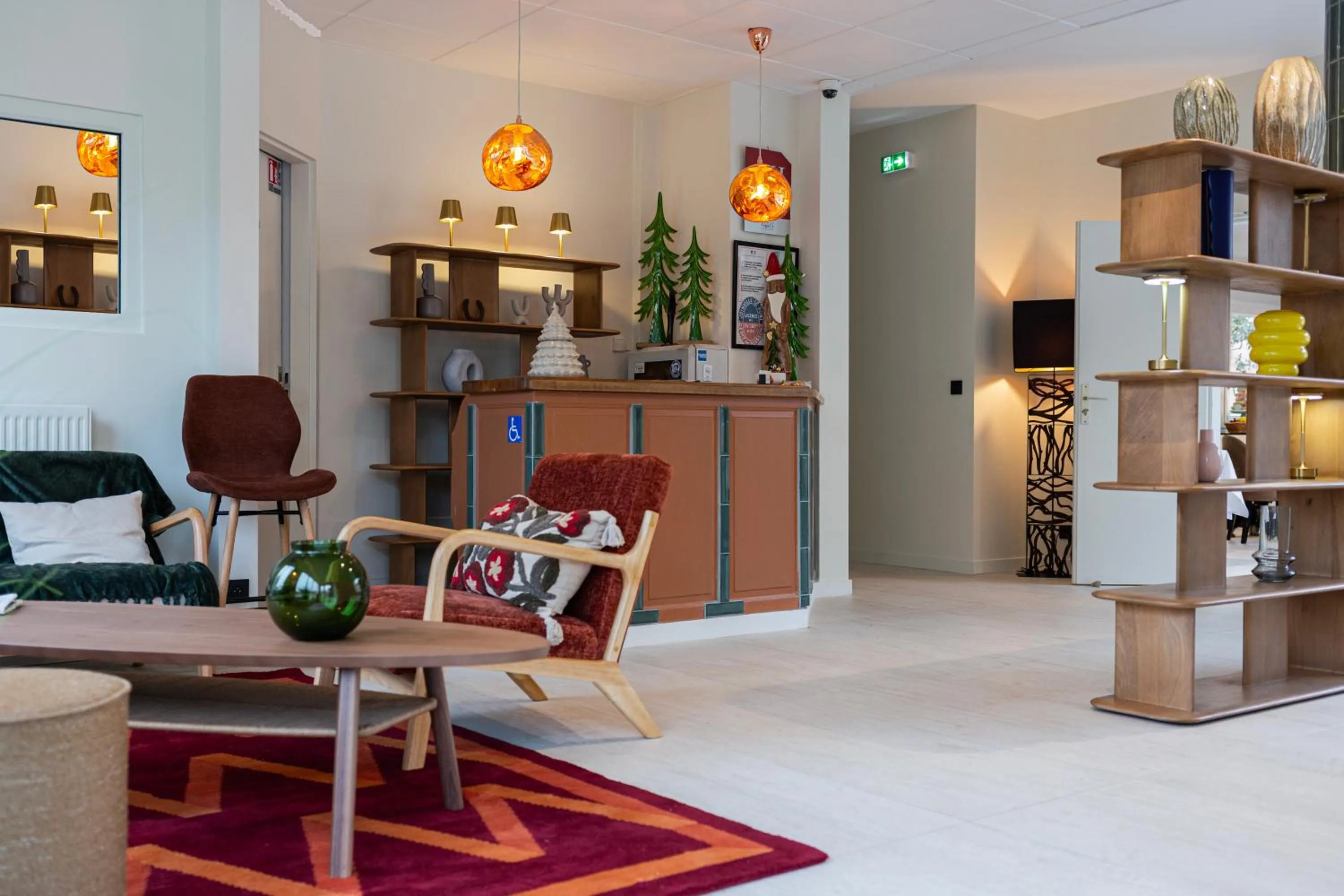 Lobby or reception in Hôtel Alliance - Proche Paris