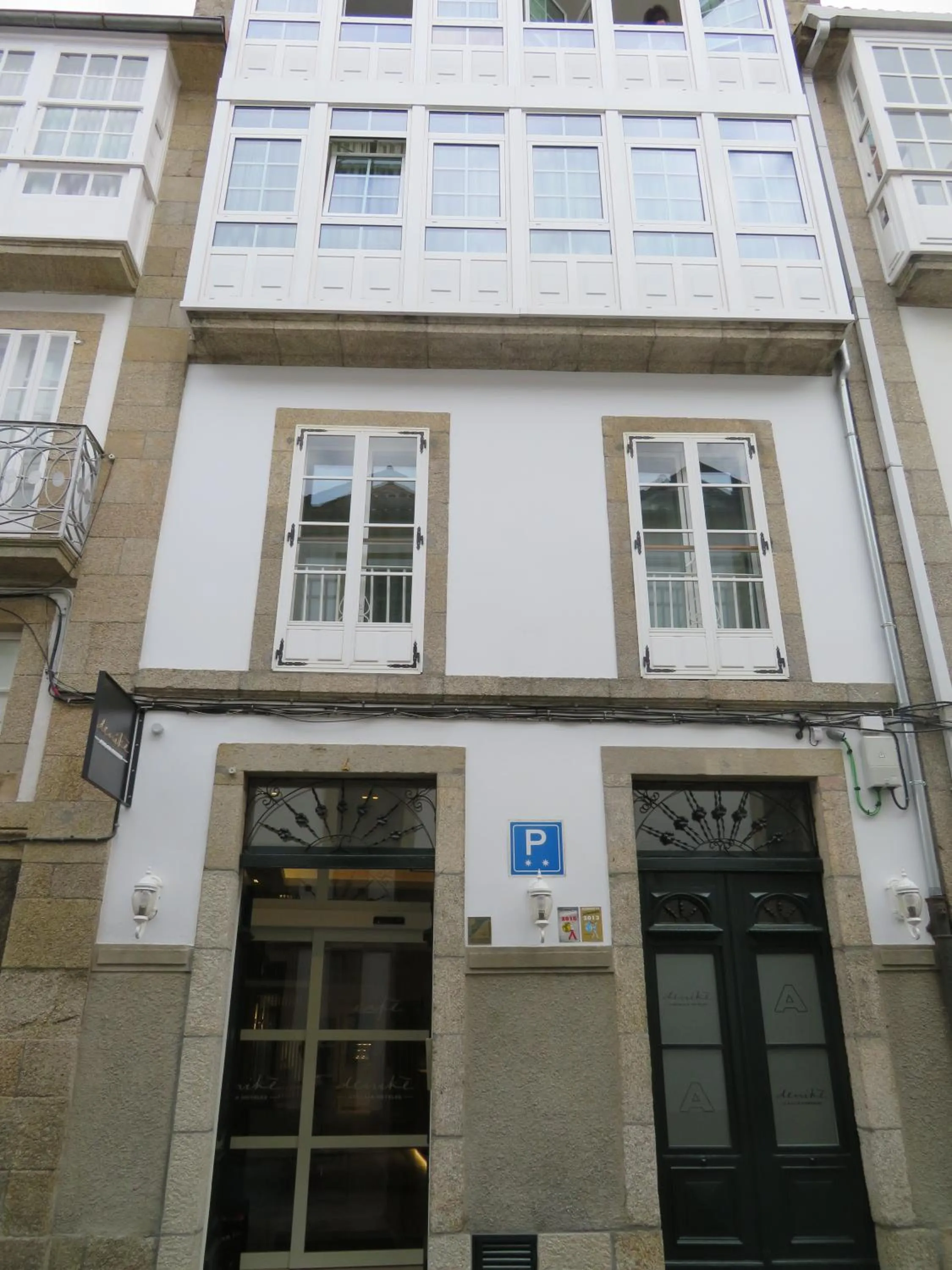 Facade/entrance in Deniké Grupo Atalaia