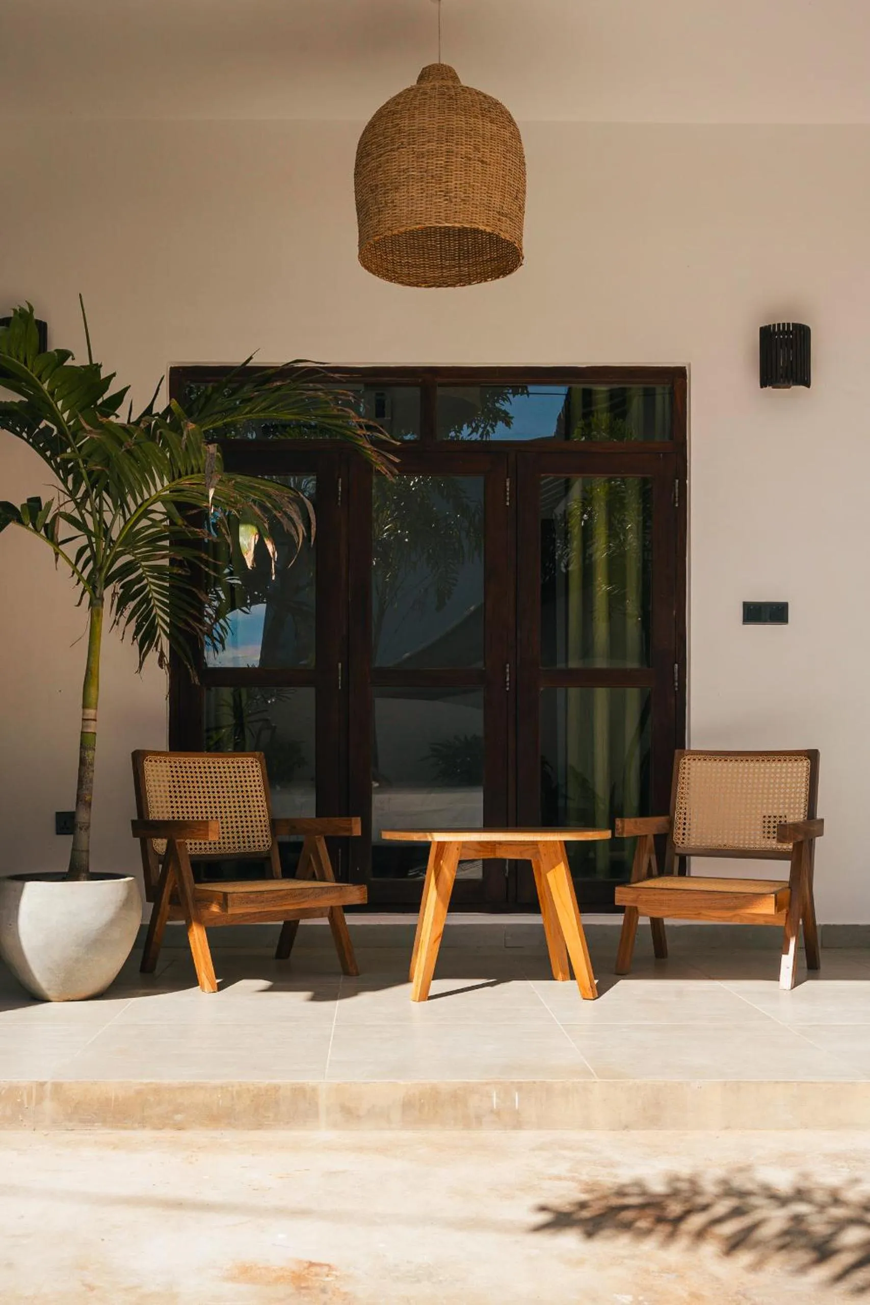 Property building in Lucky's Surf Camp