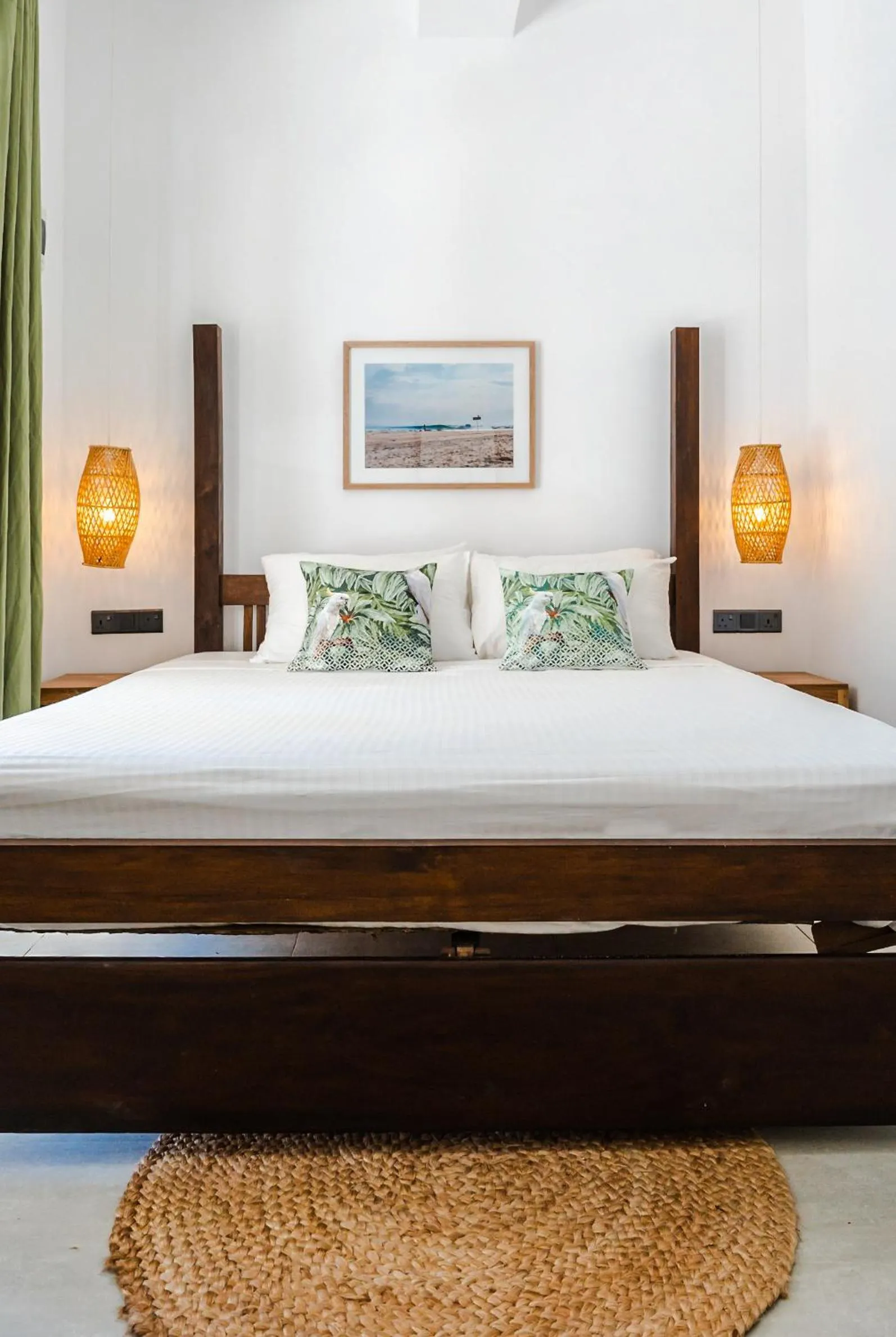 Property building, Bed in Lucky's Surf Camp