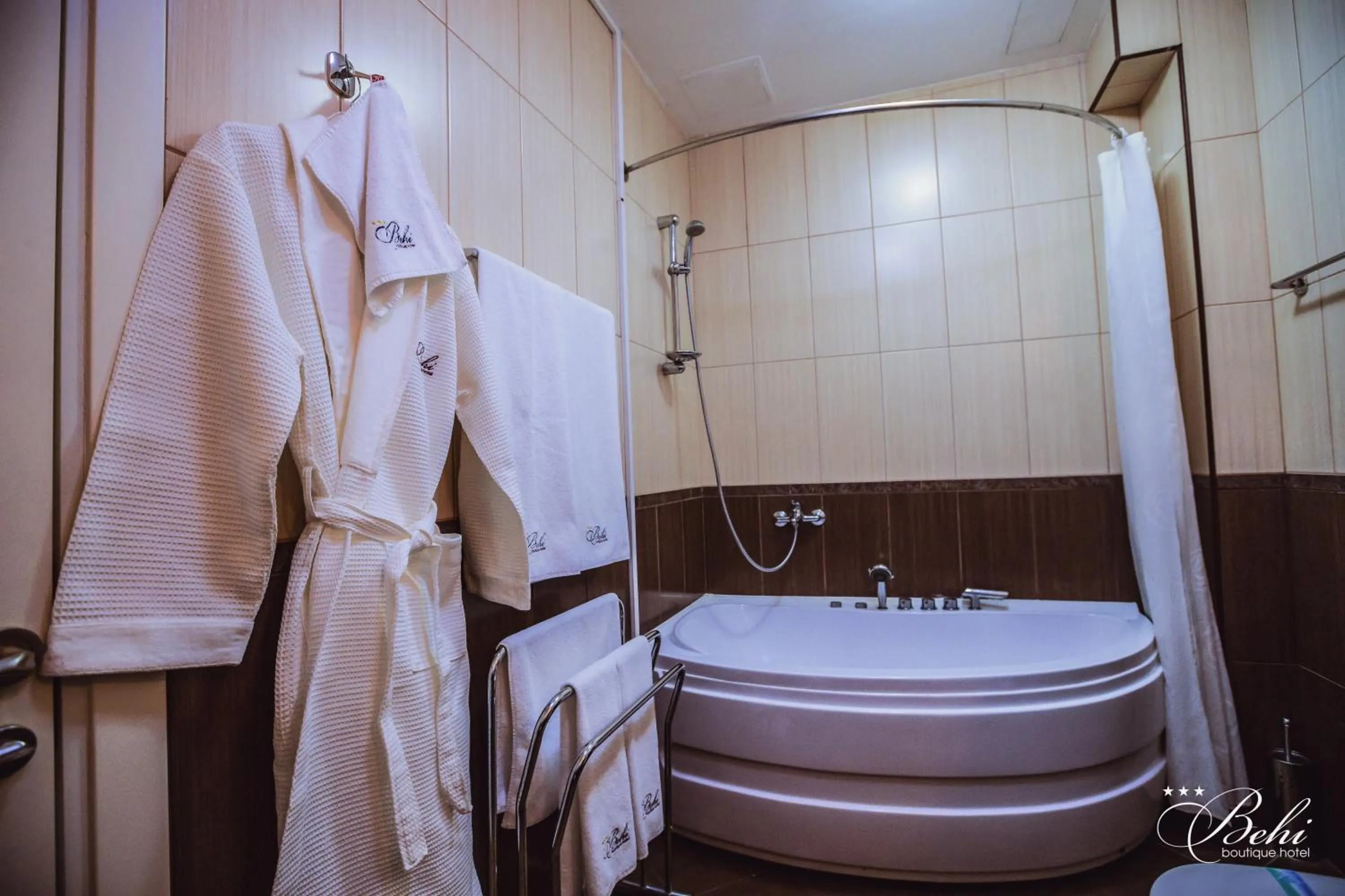 Shower in Boutique Hotel Behi